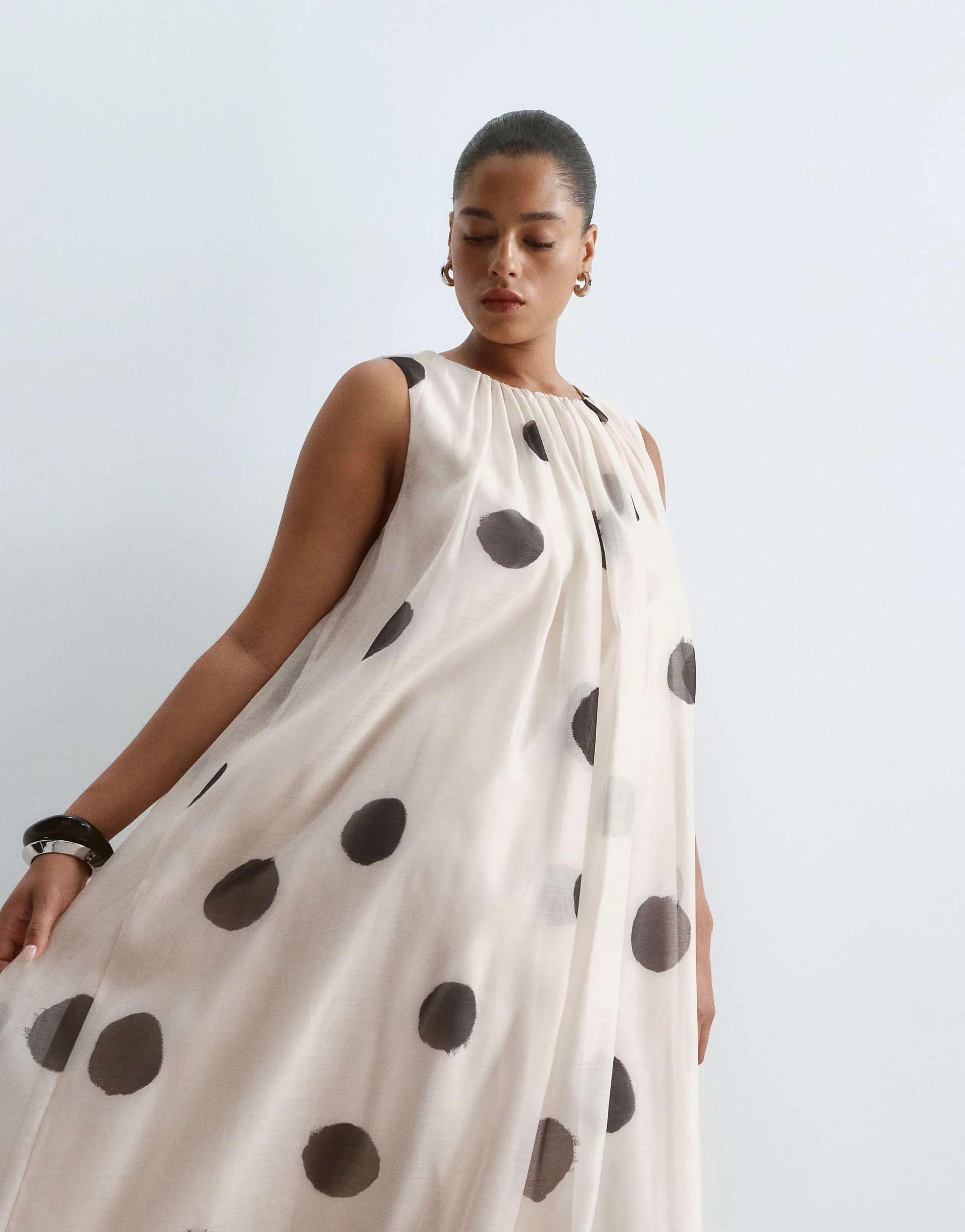 ARRANGE Curve gathered drape maxi dress in mono spot print