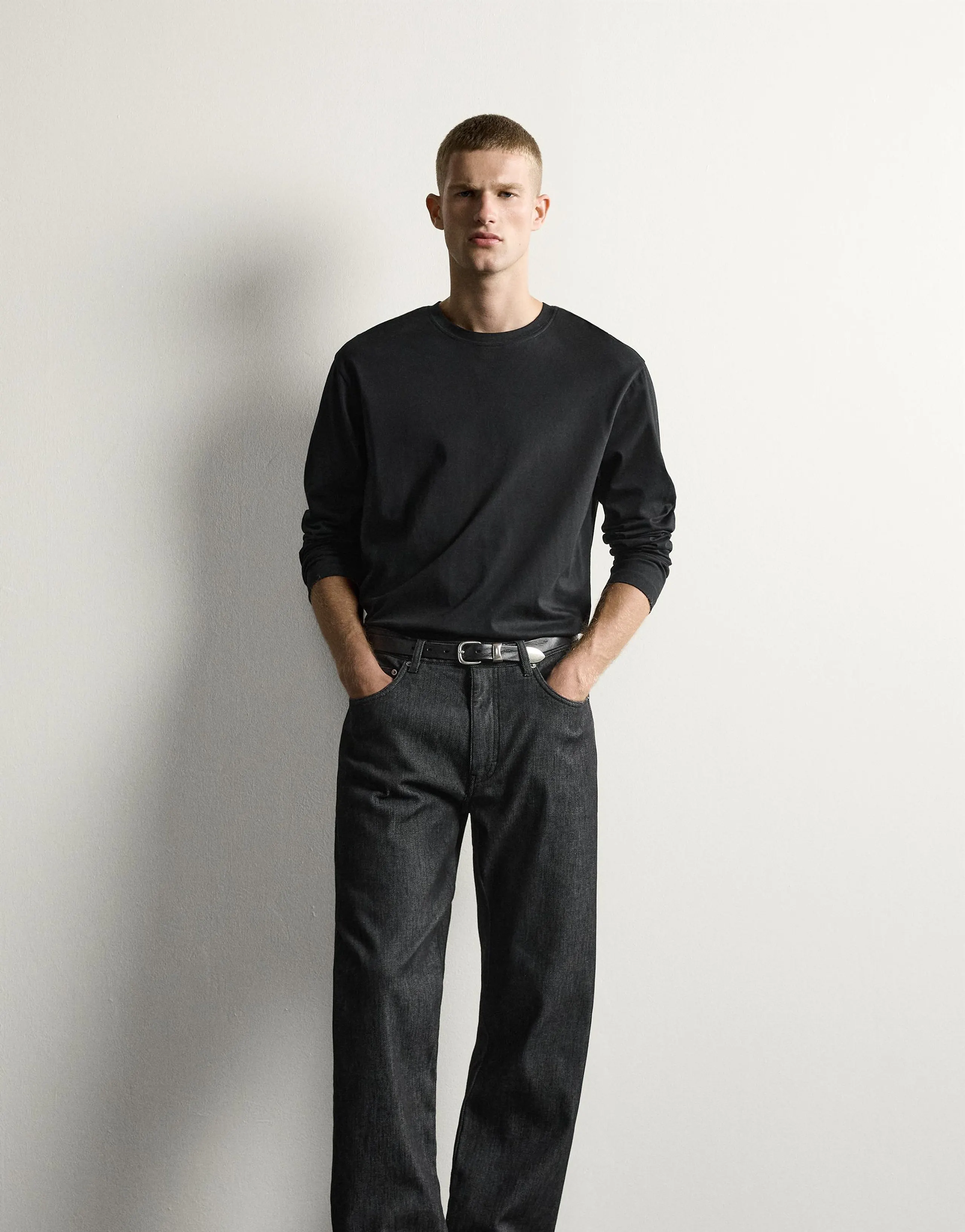 THERMAL STRAIGHT-LEG JEANS
