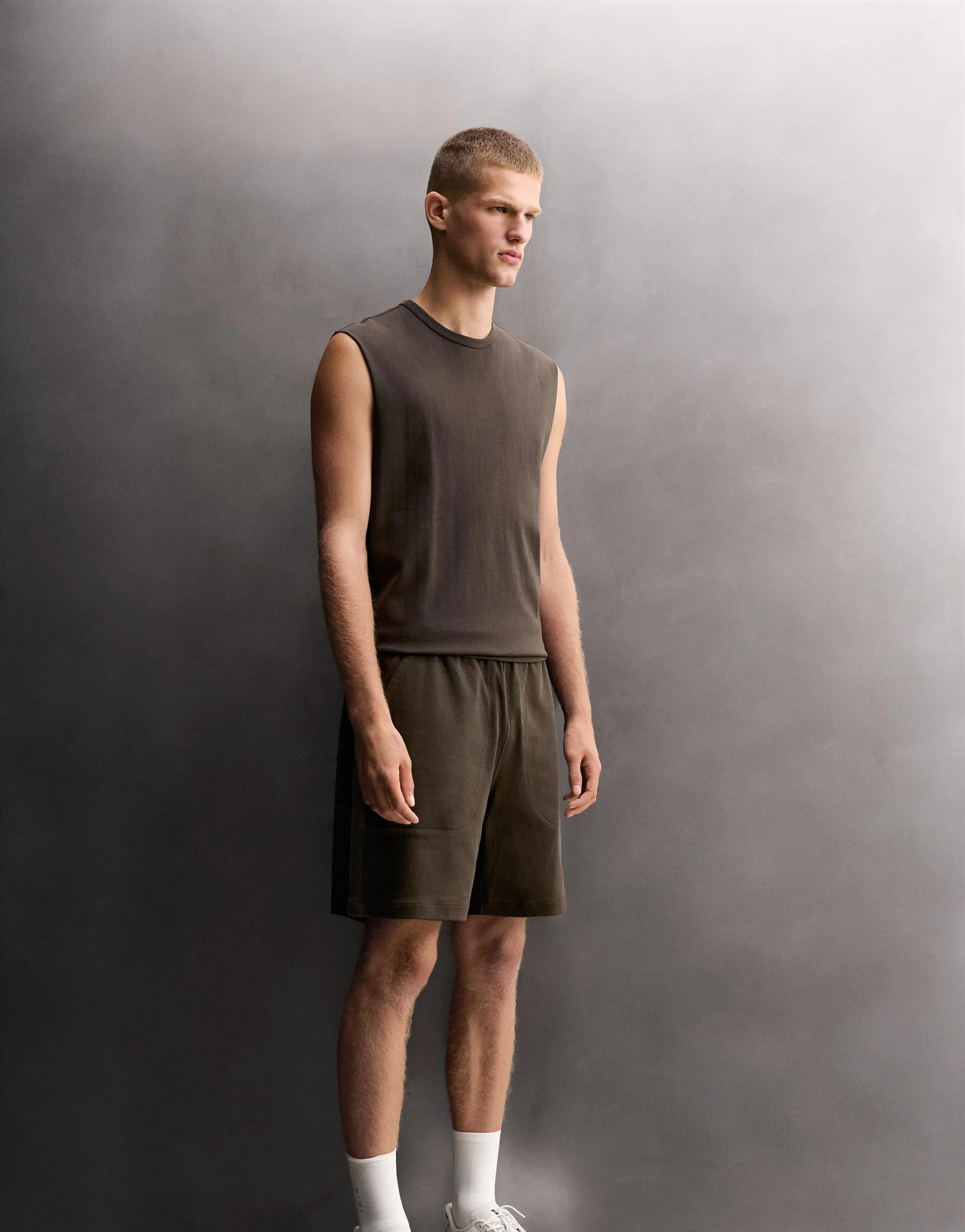 9" HEAVYWEIGHT JOGGER SHORTS