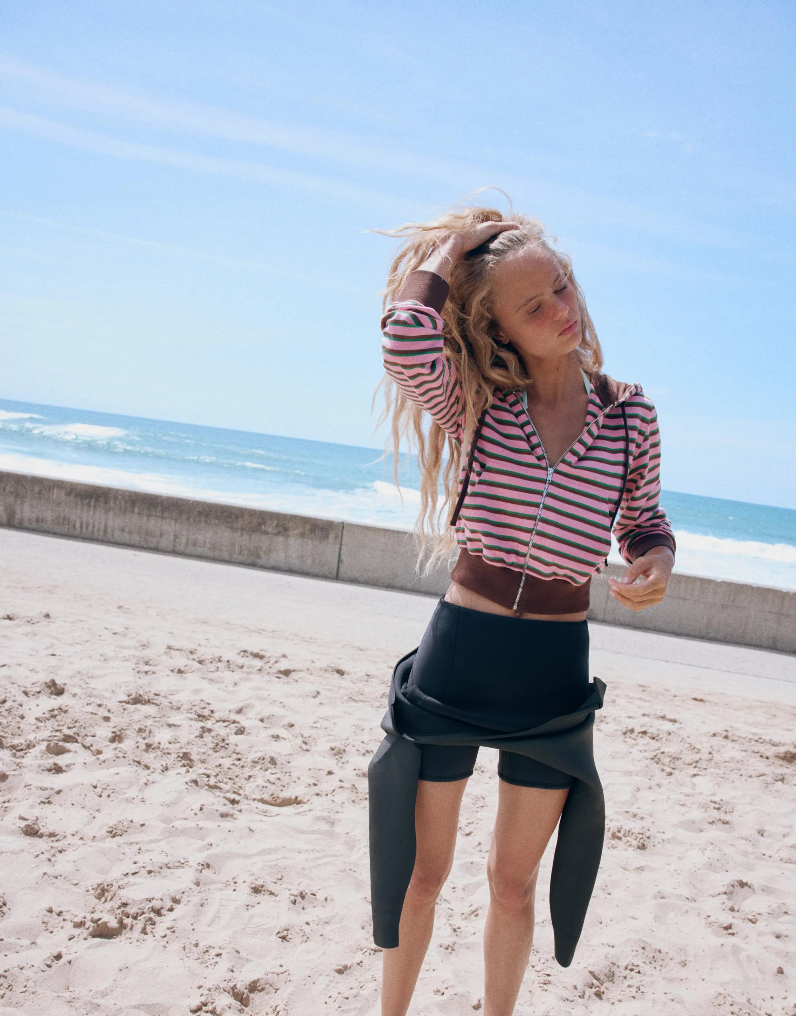 STRIPED ZIP-UP HOODIE