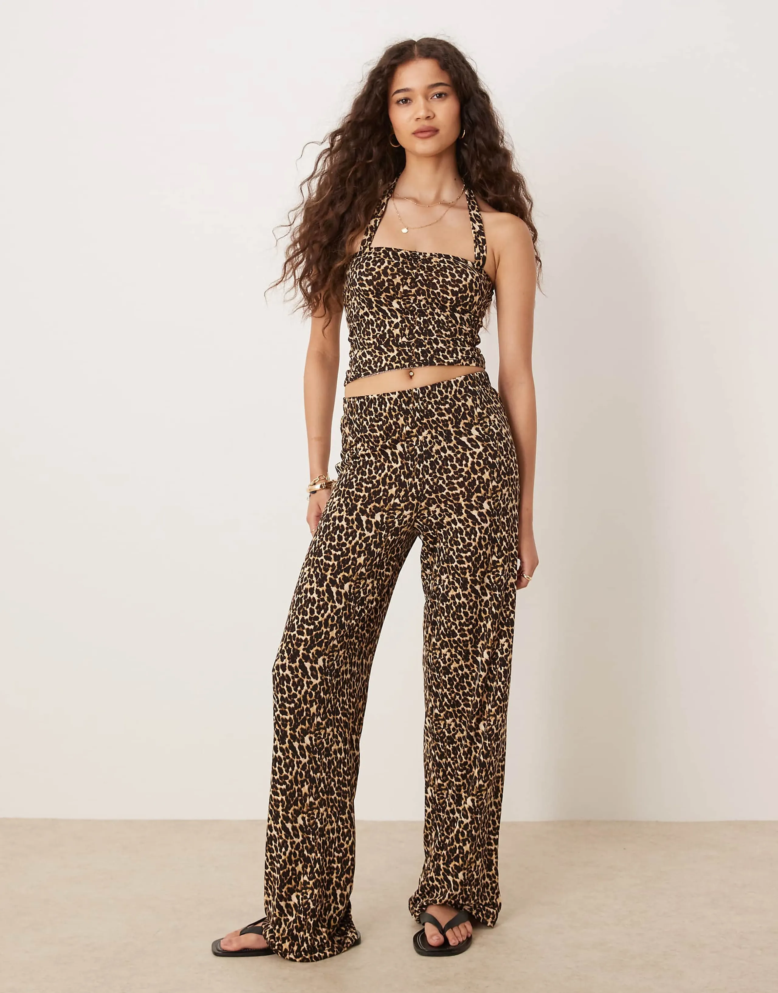 Vila slinky jersey pants in leopard print - part of a set