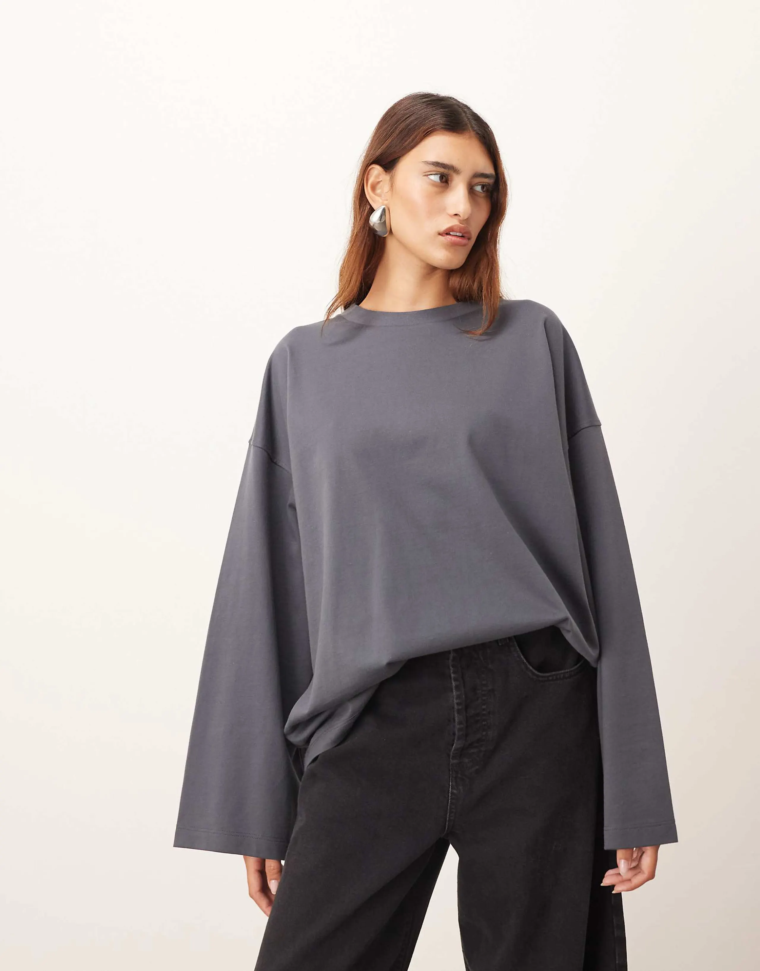 ARRANGE cotton oversized long sleeve t-shirt in charcoal
