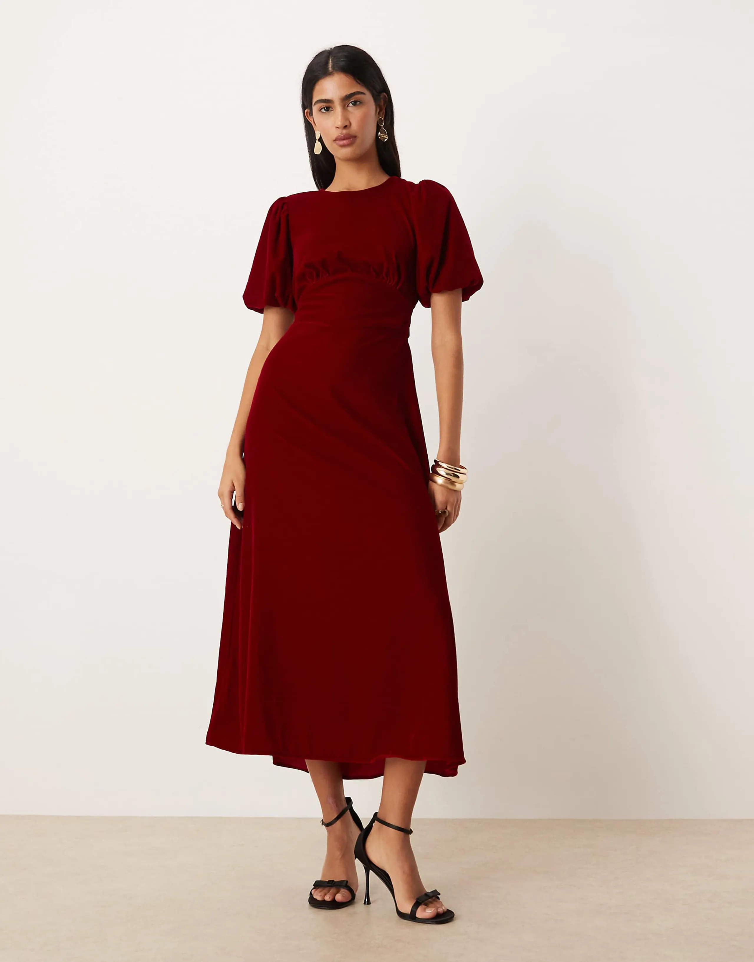 Nobody's Child Zelda velvet cut out back puff sleeve midaxi dress in red