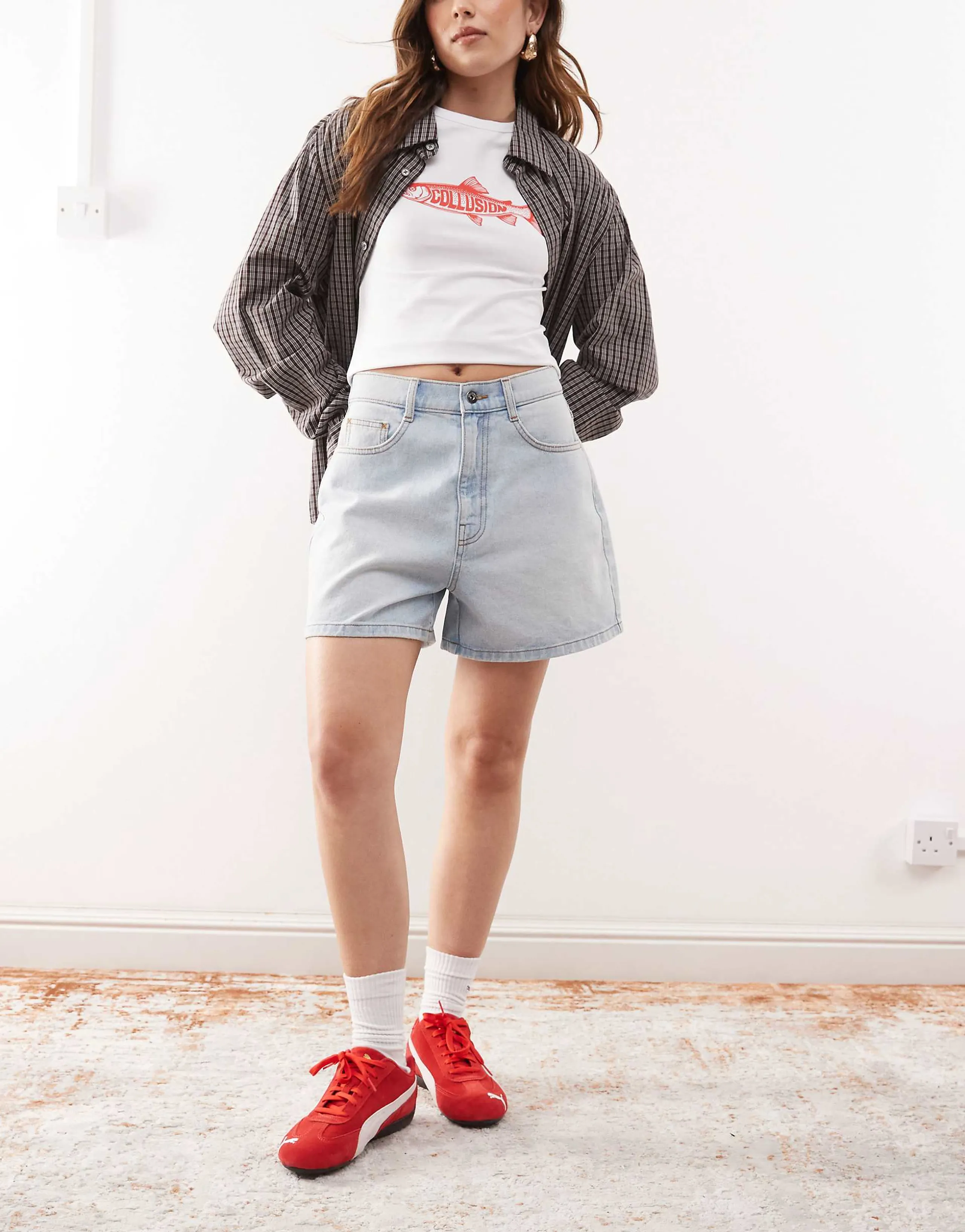 COLLUSION denim loose jorts in light wash