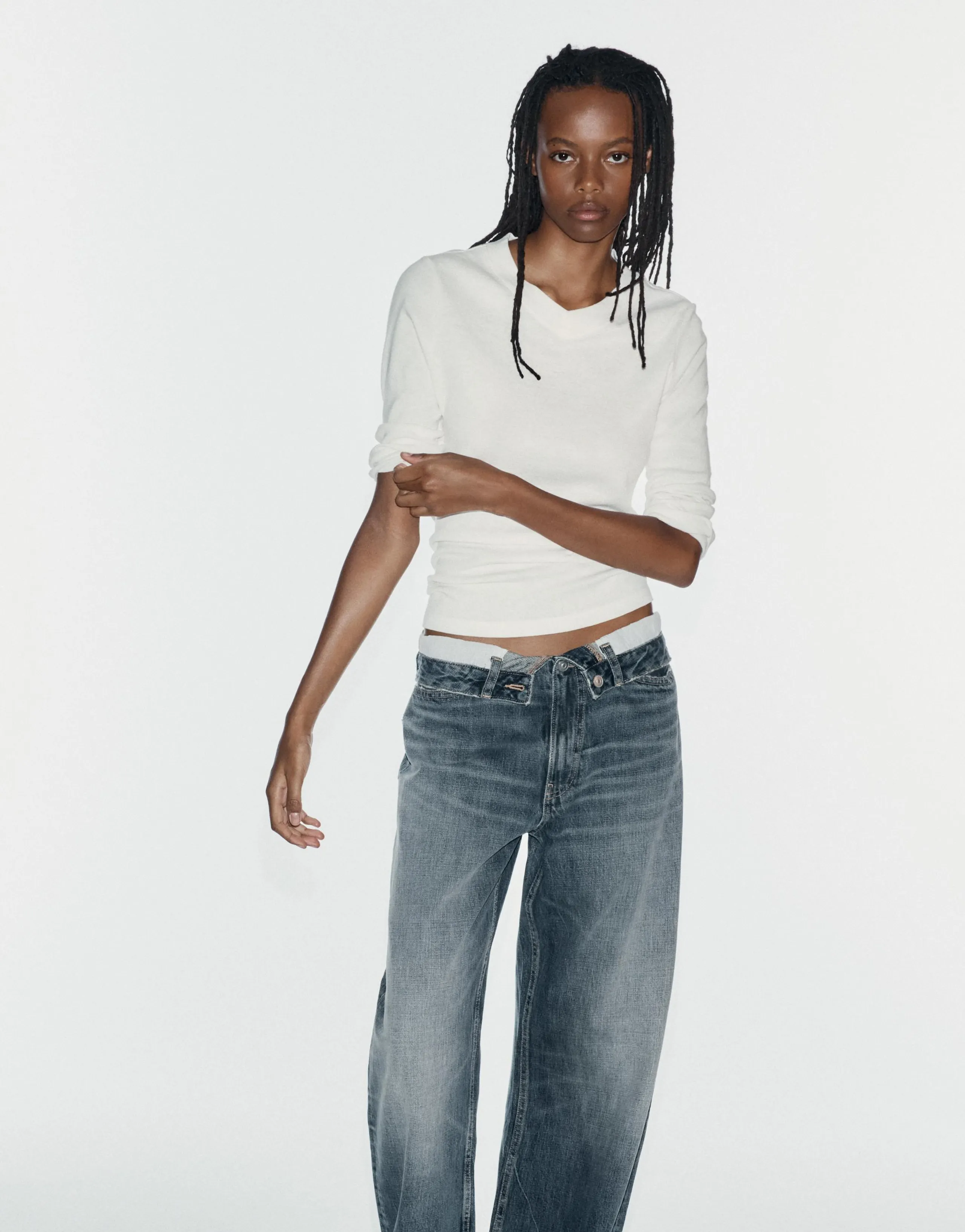 TRF MID-WAIST FOLDED WAISTBAND JEANS