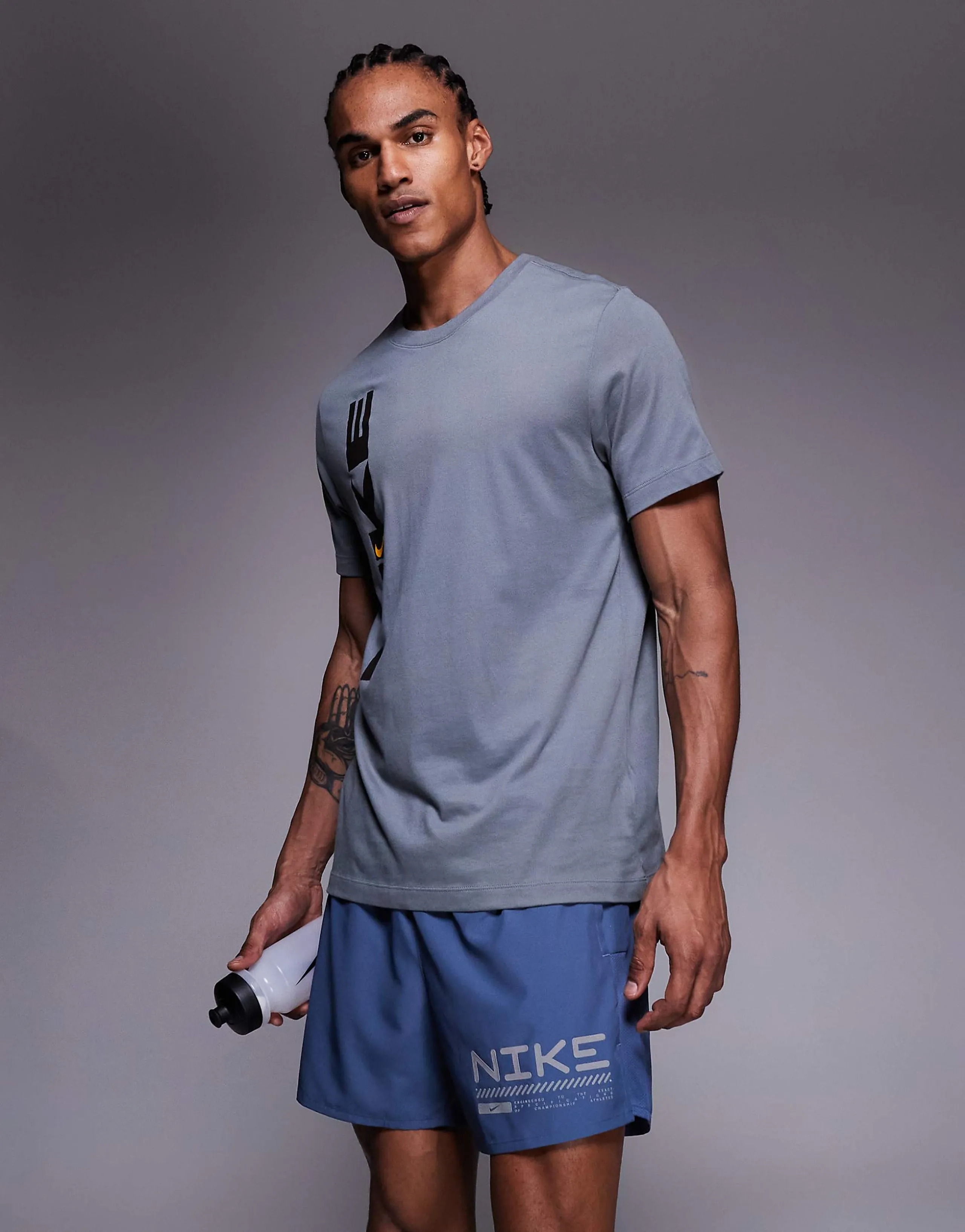 Nike Winter 5-inch 2 in 1 shorts in blue 