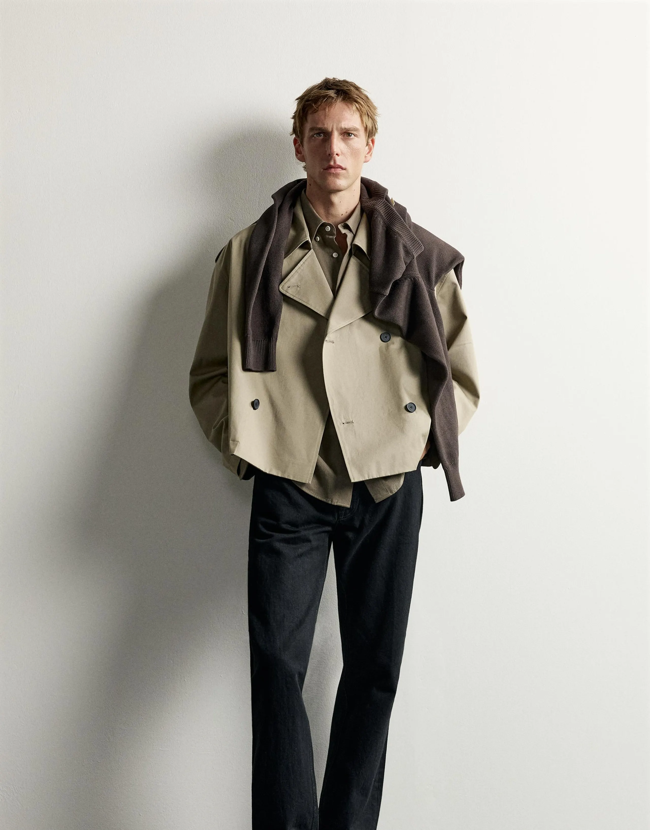SHORT TECHNICAL TRENCH COAT