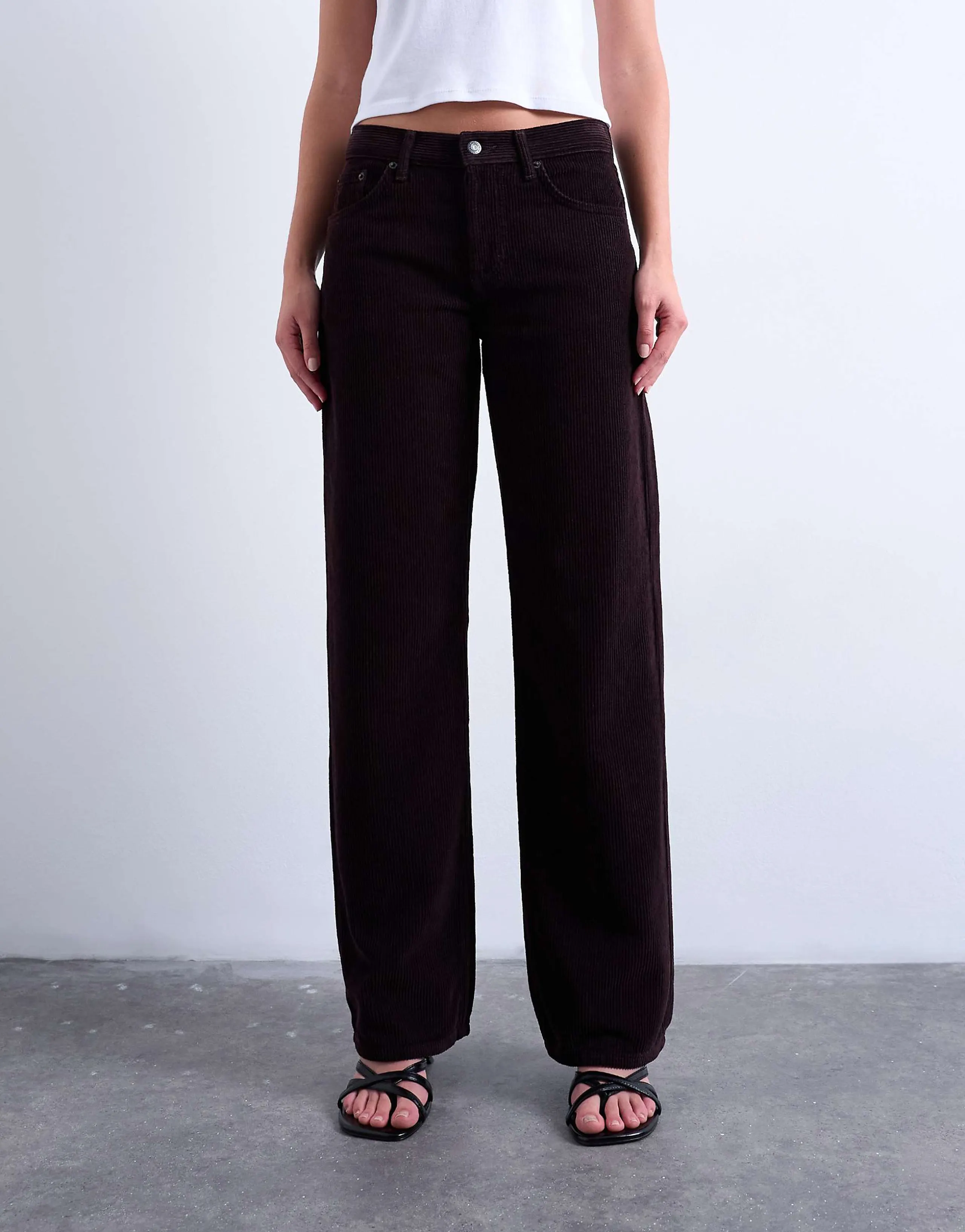Topshop Ember low rise corduroy straight leg jeans in bitter chocolate