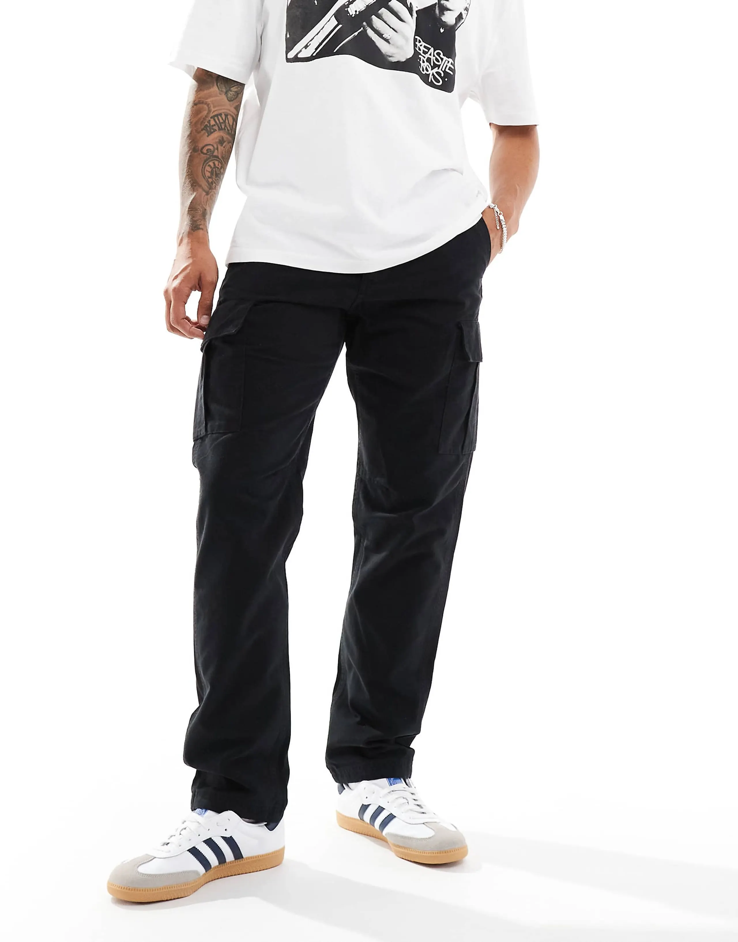 Jack & Jones loose fit cargo pants in black