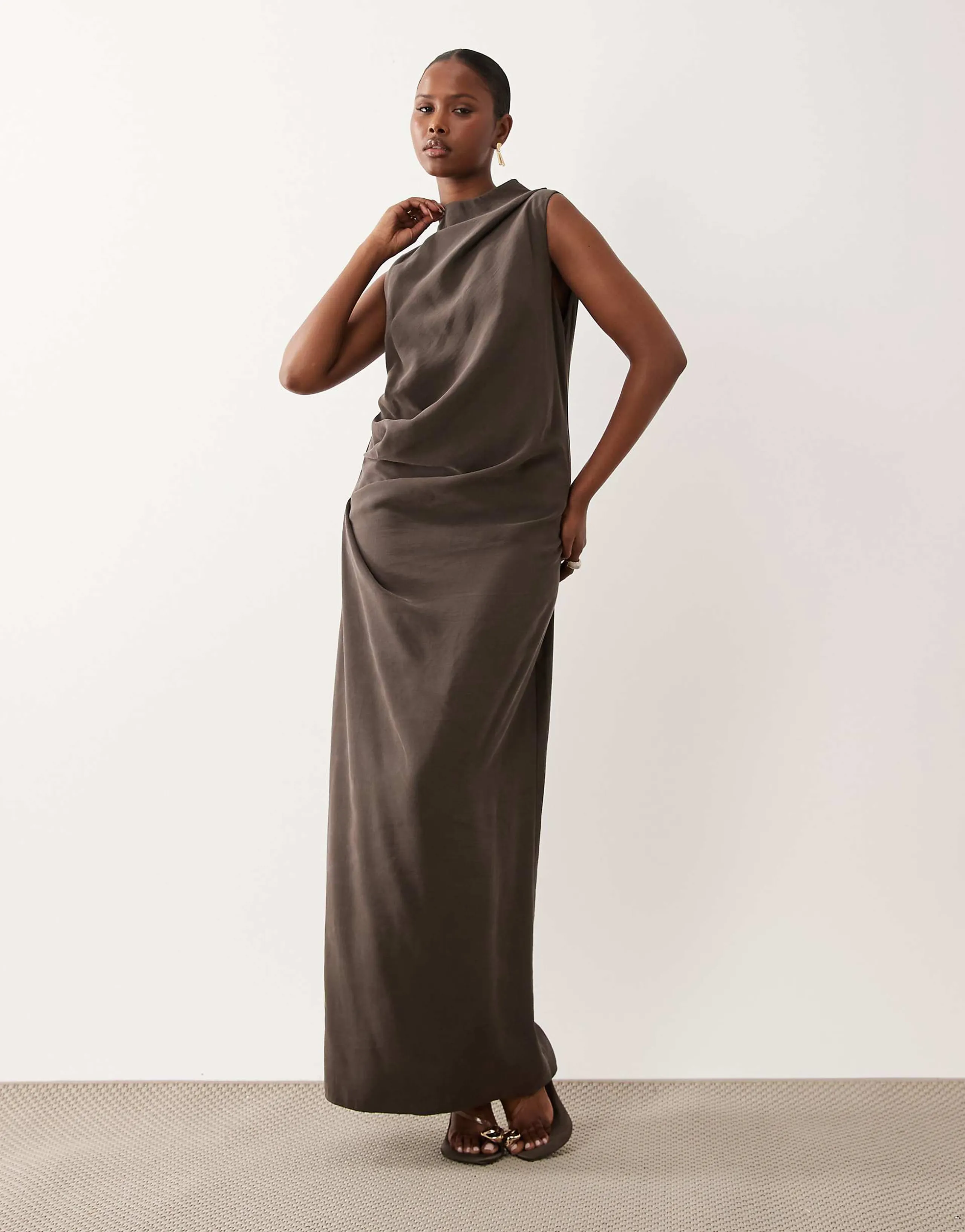 ASOS DESIGN column slouchy hip maxi dress in chocolate