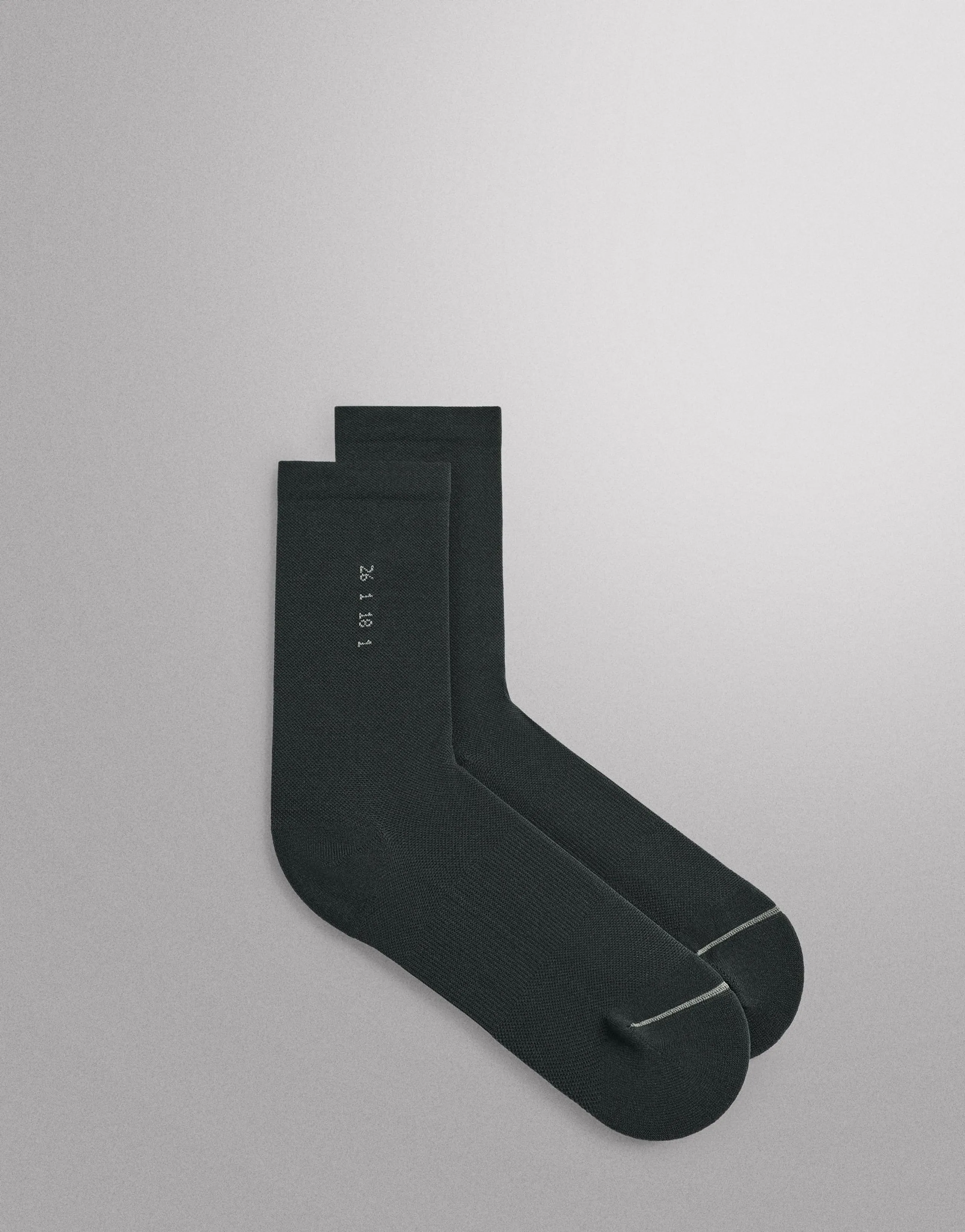 2-PACK OF TECHNICAL TRAINING SOCKS