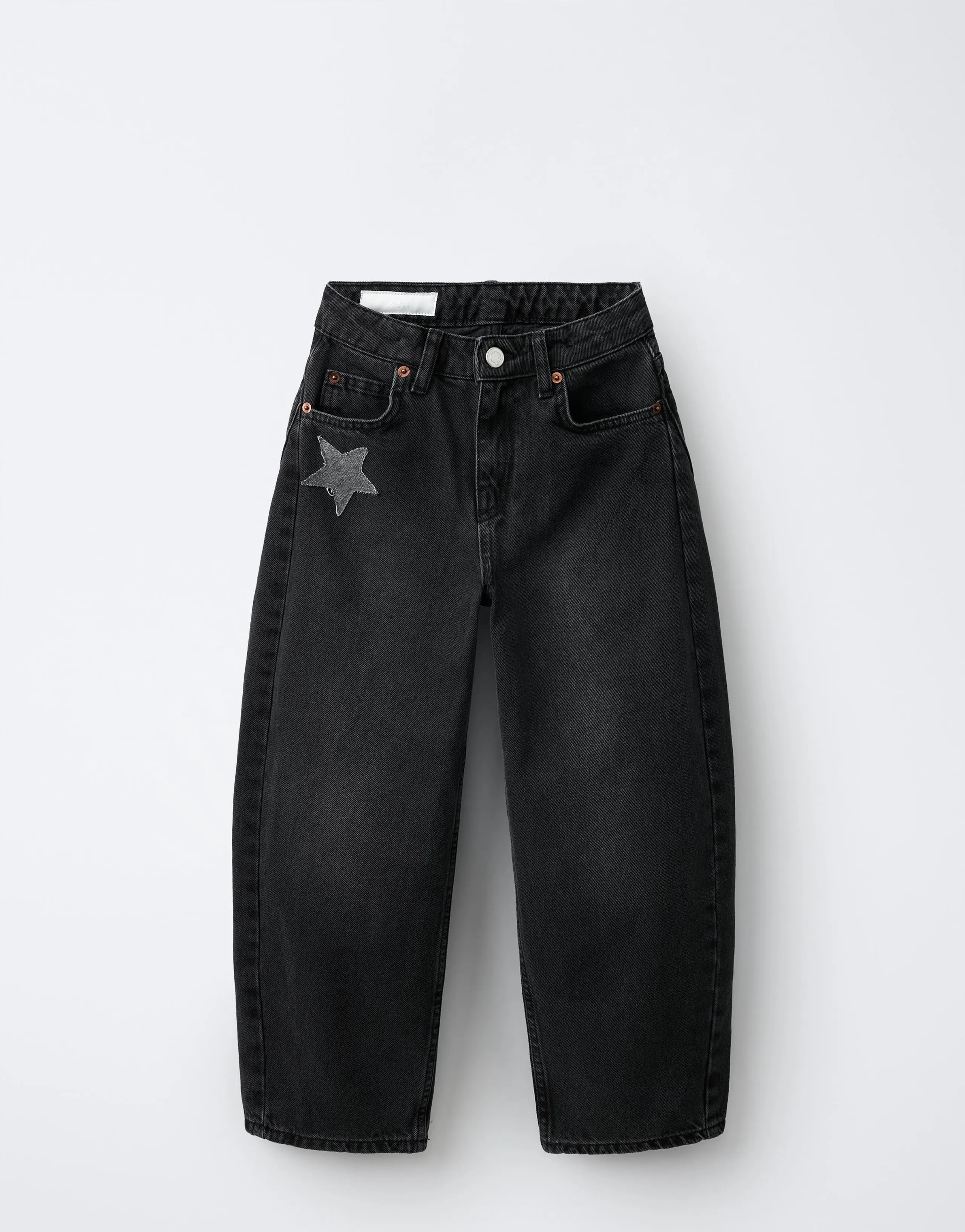 STAR PATCH BARREL JEANS