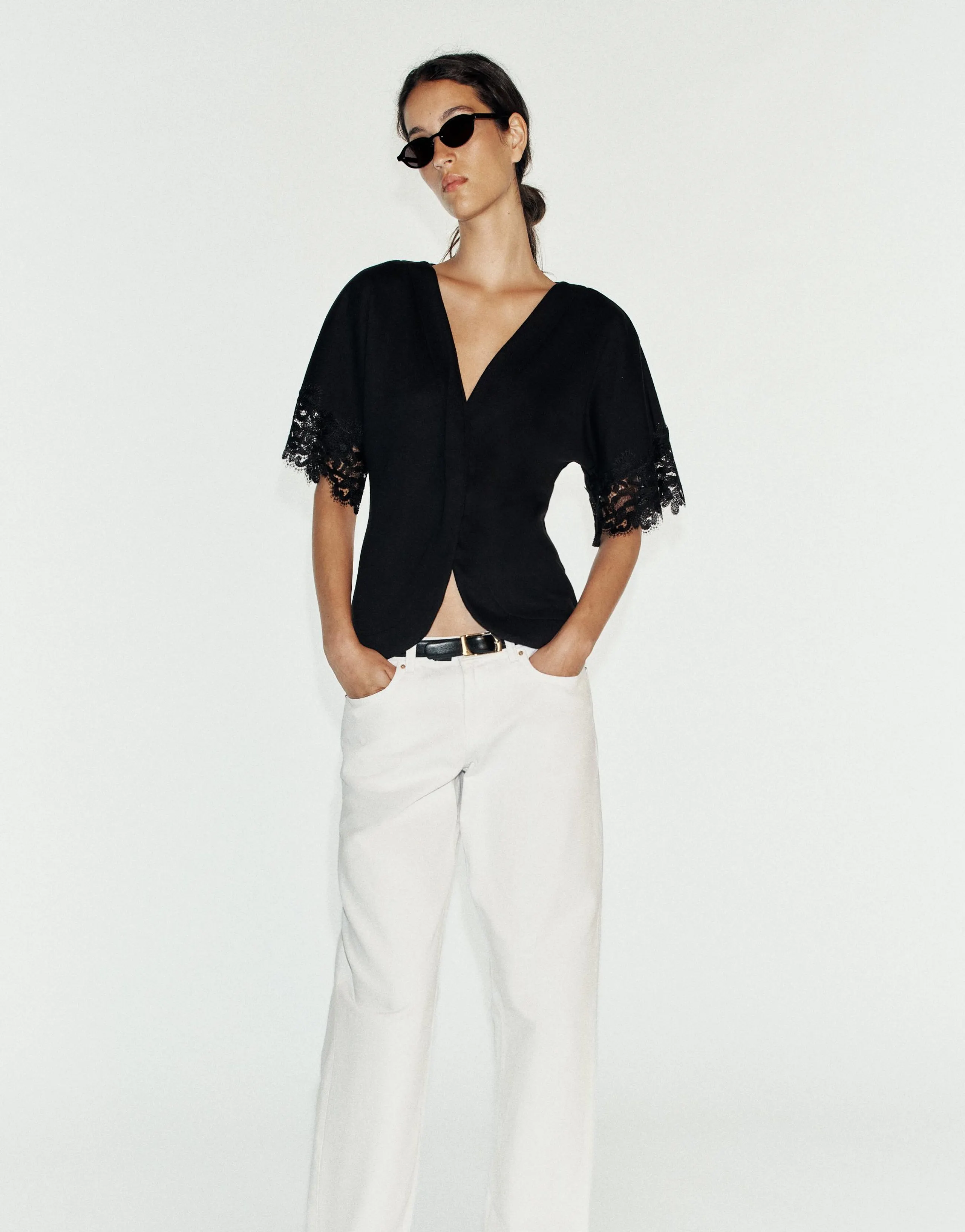SOFT LACE TOP