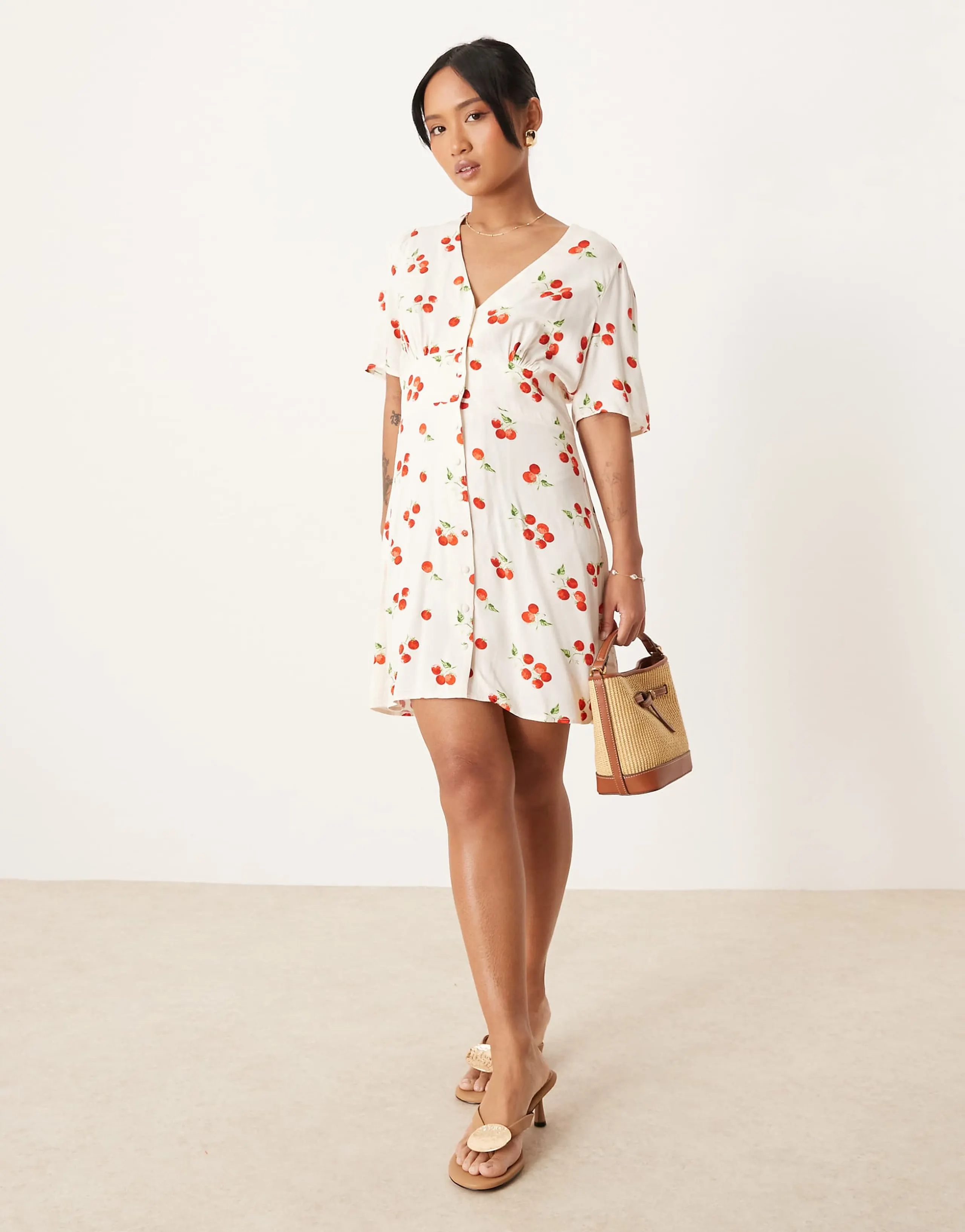 Nobody's Child Petite Alexa mini dress in white/tomato print