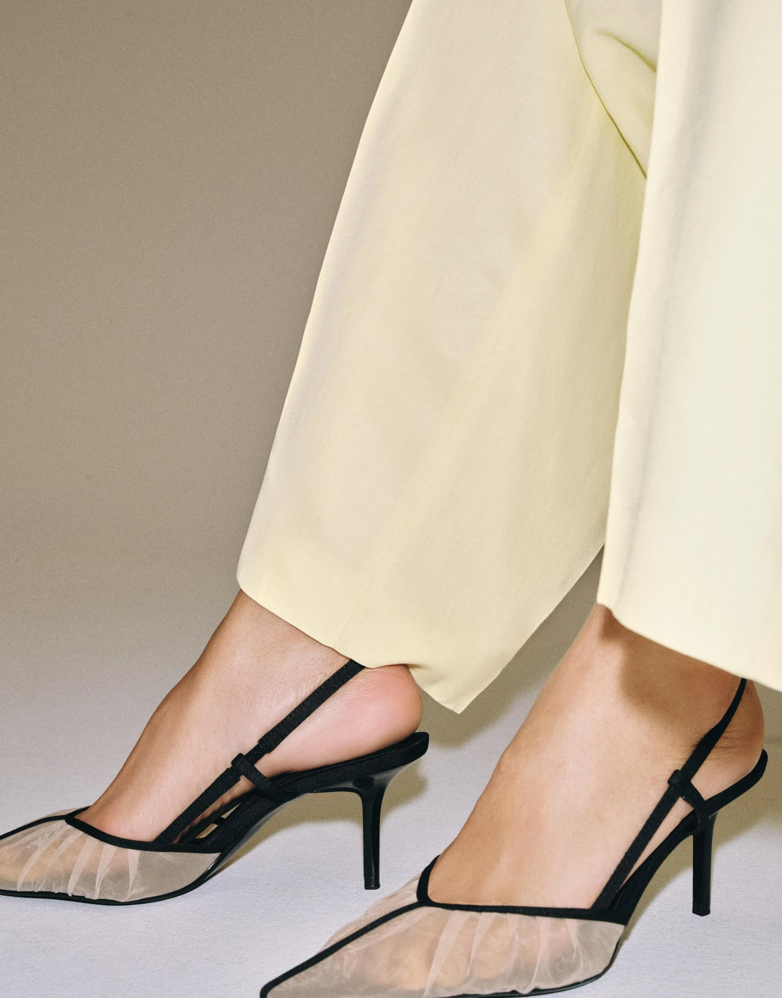 MESH HEELED SHOES