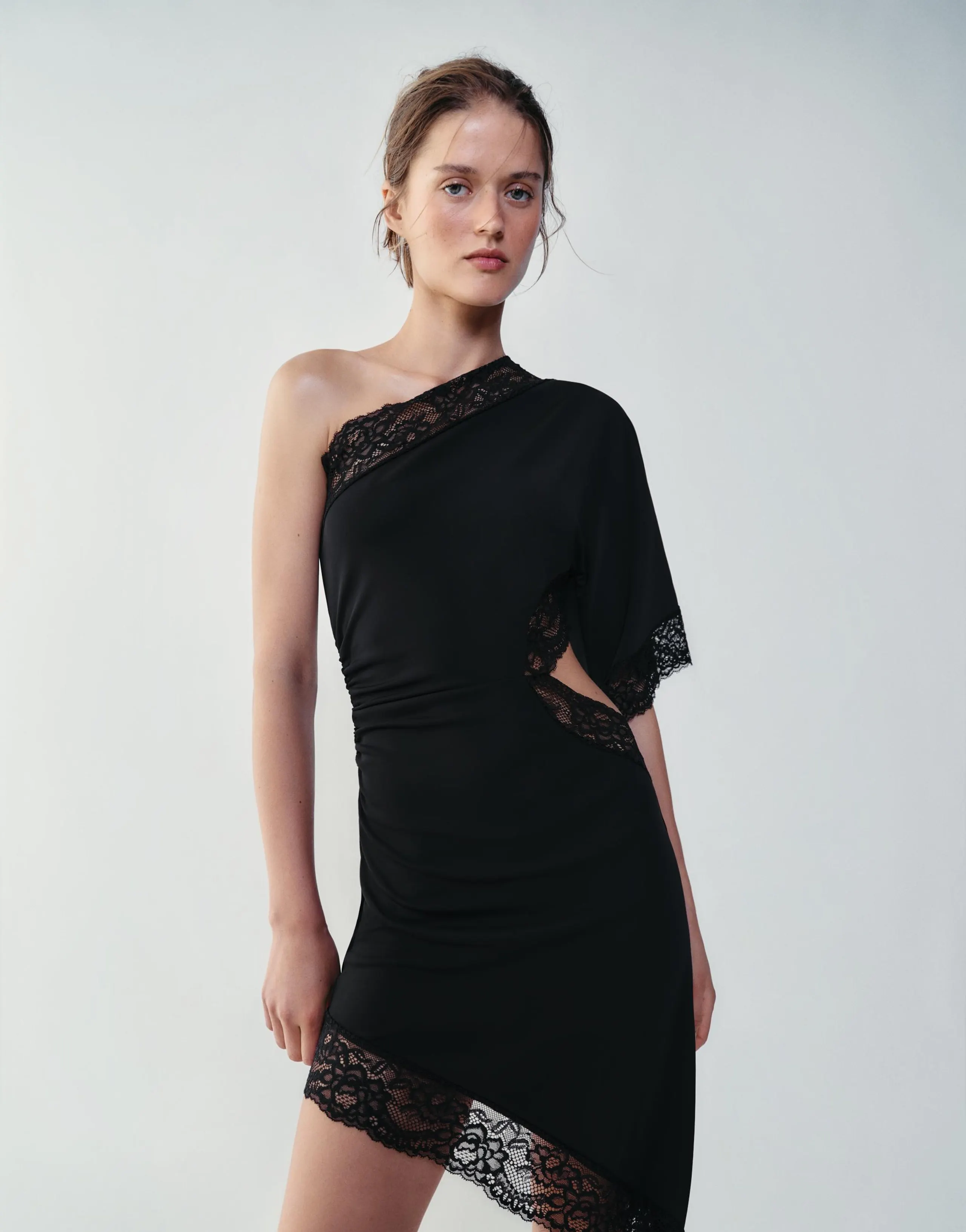ASYMMETRIC LACE DRESS