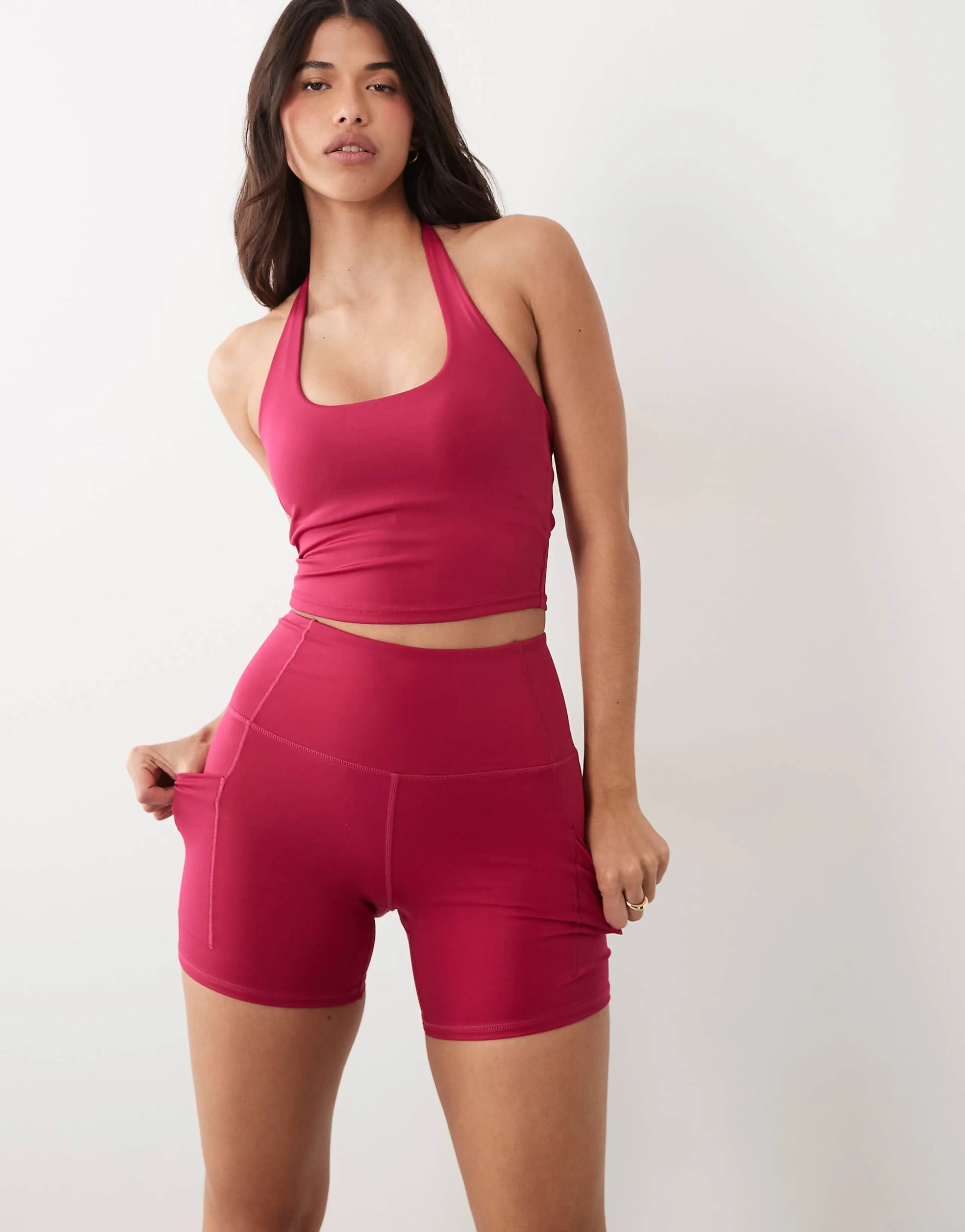 4505 Hourglass active waist snatching high rise 5" legging shorts in pomegranate