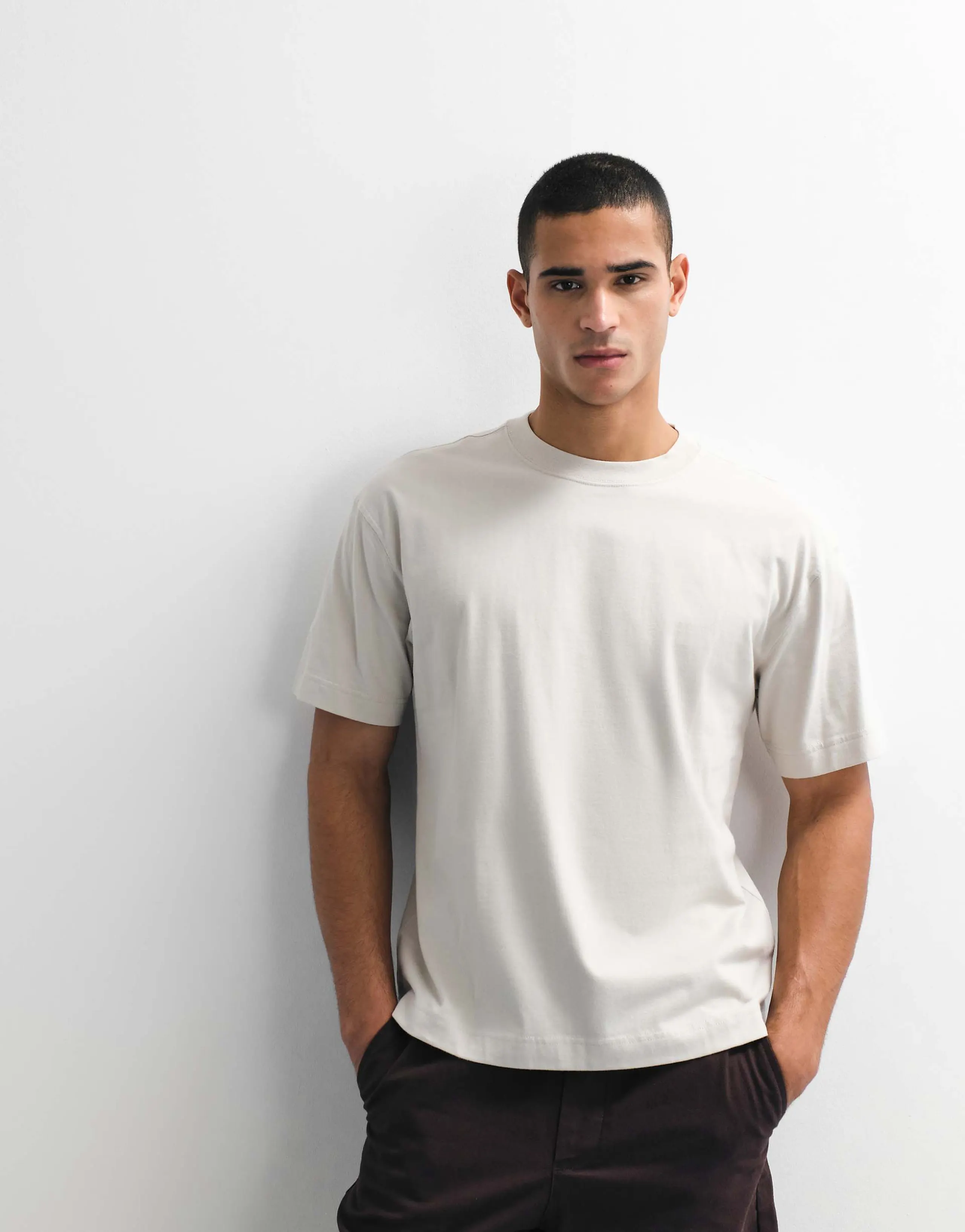 Hollister boxy heavyweight T-shirt in beige