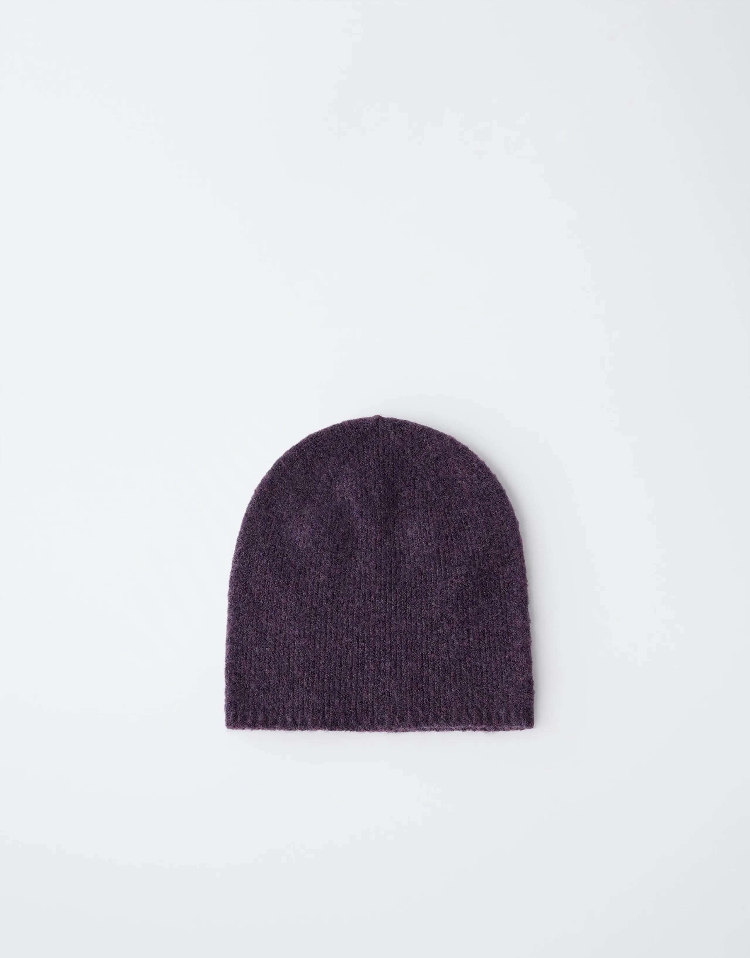 FINE KNIT BEANIE