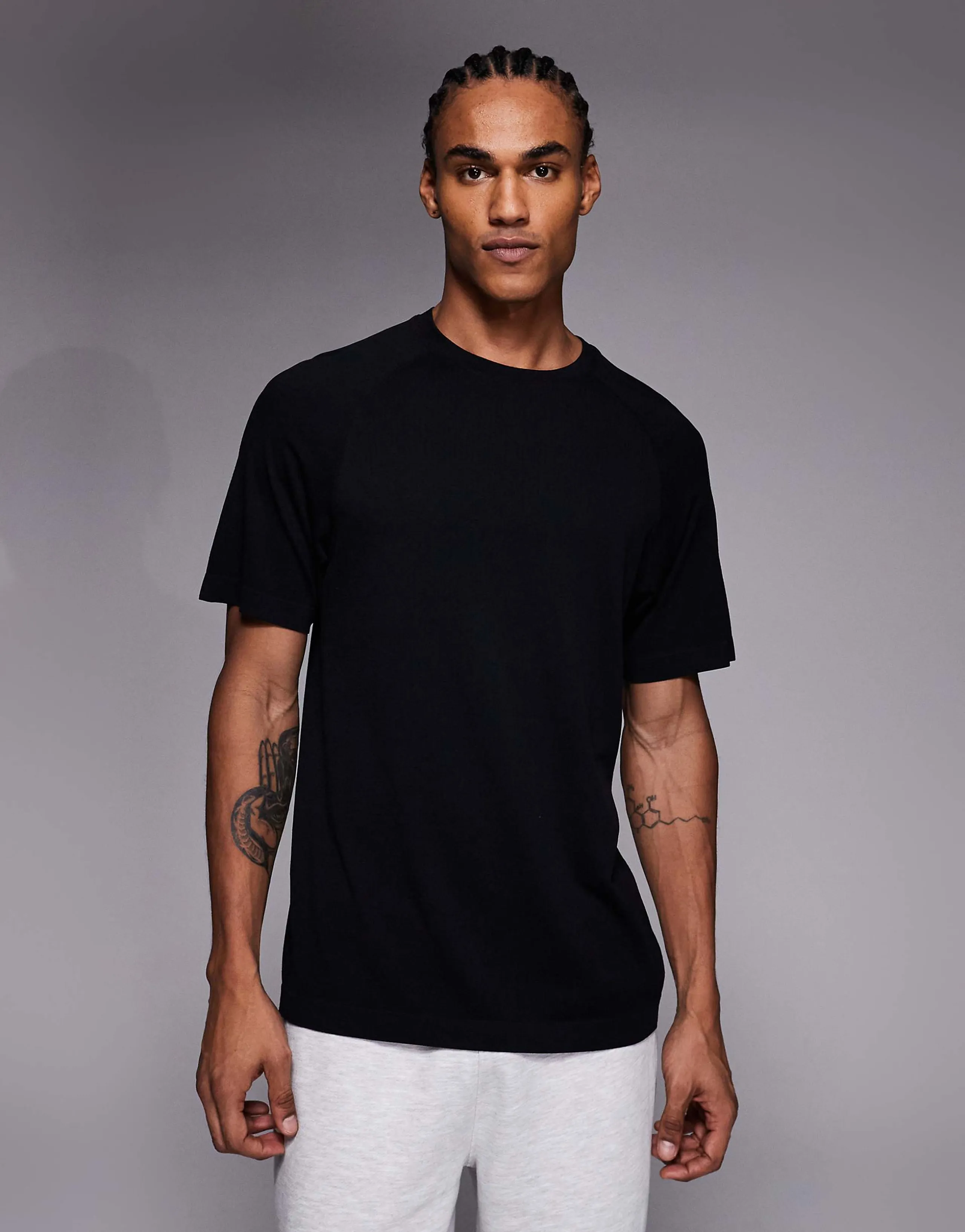 4505 seamless lightweight mesh quick dry relaxed running T-shirt in black