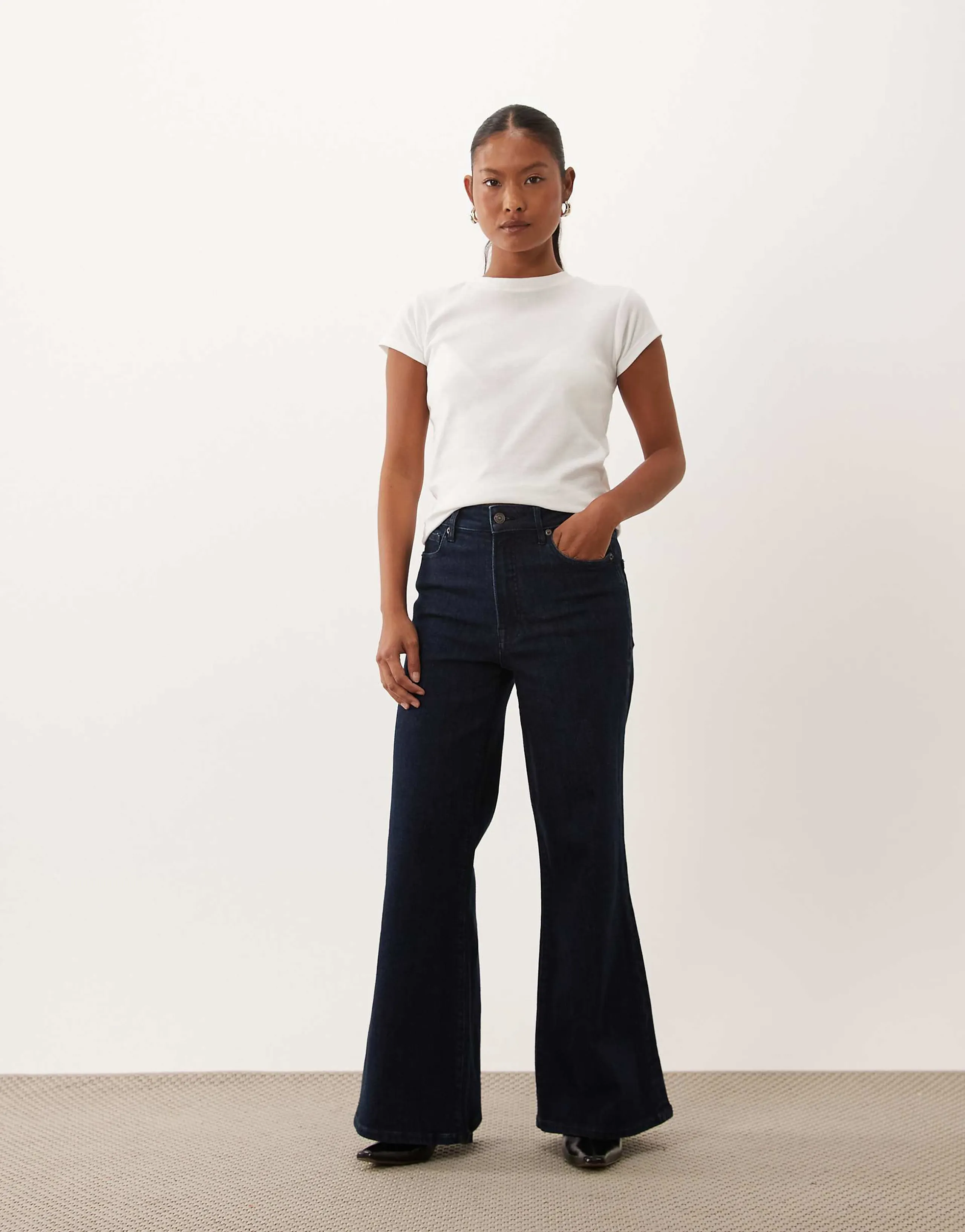 Good American Petite Palazzo high waist flared jeans in dark blue wash