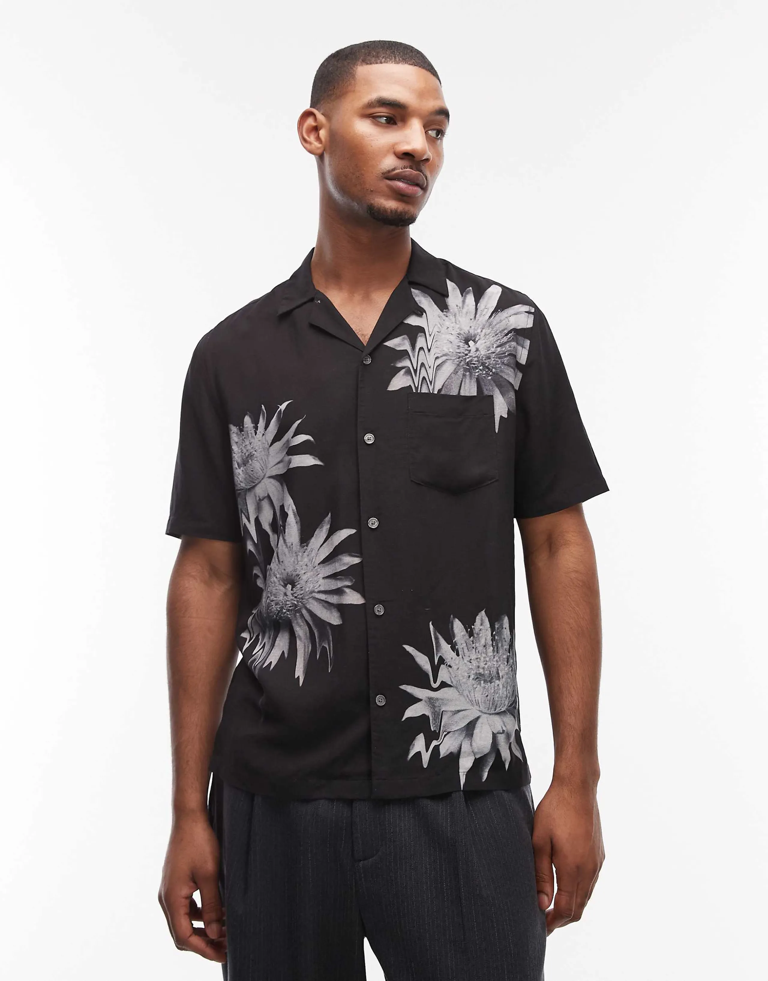 AllSaints Floraze short sleeve daisy print shirt in black