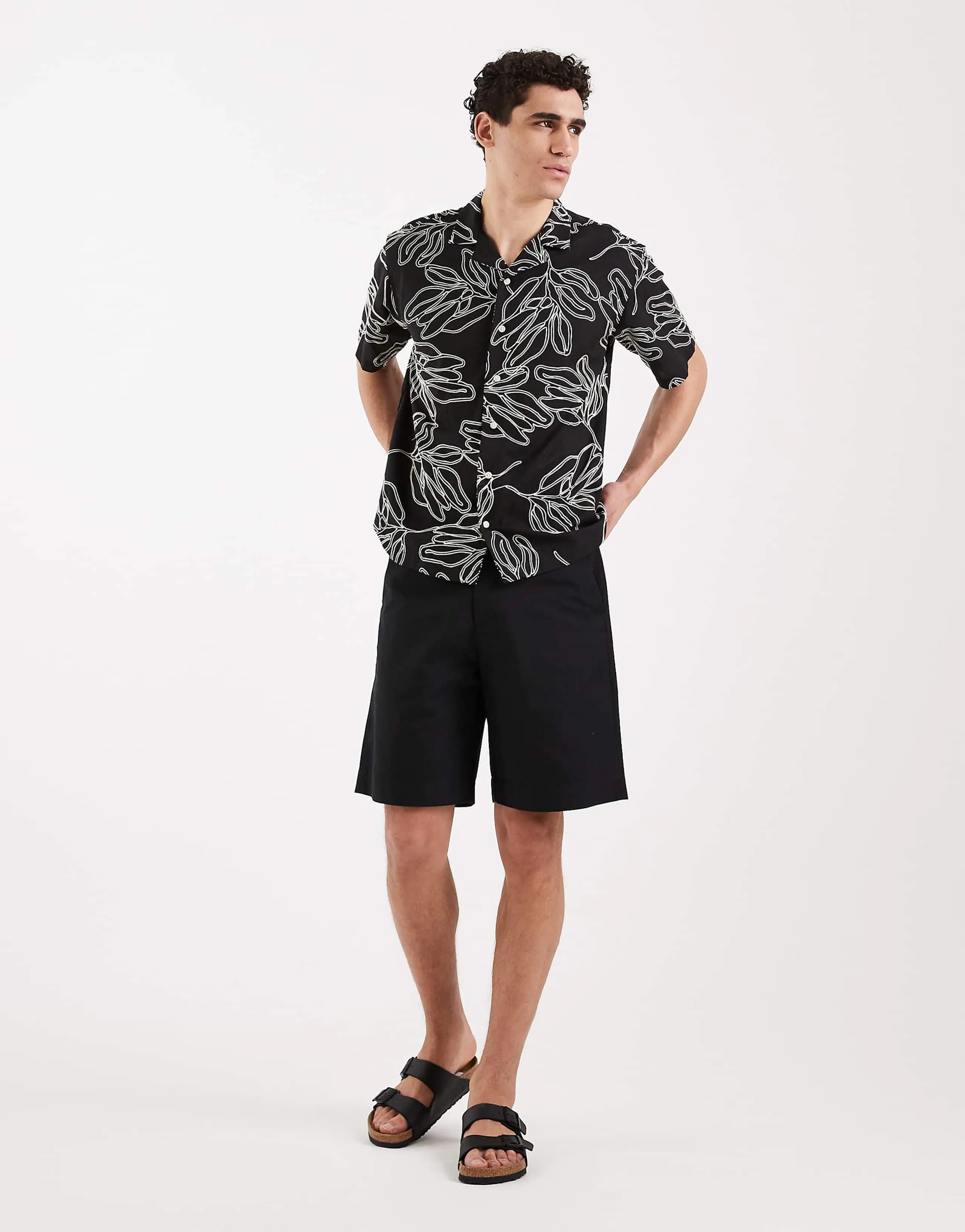 Redefined Rebel Fox loose fit shorts in black