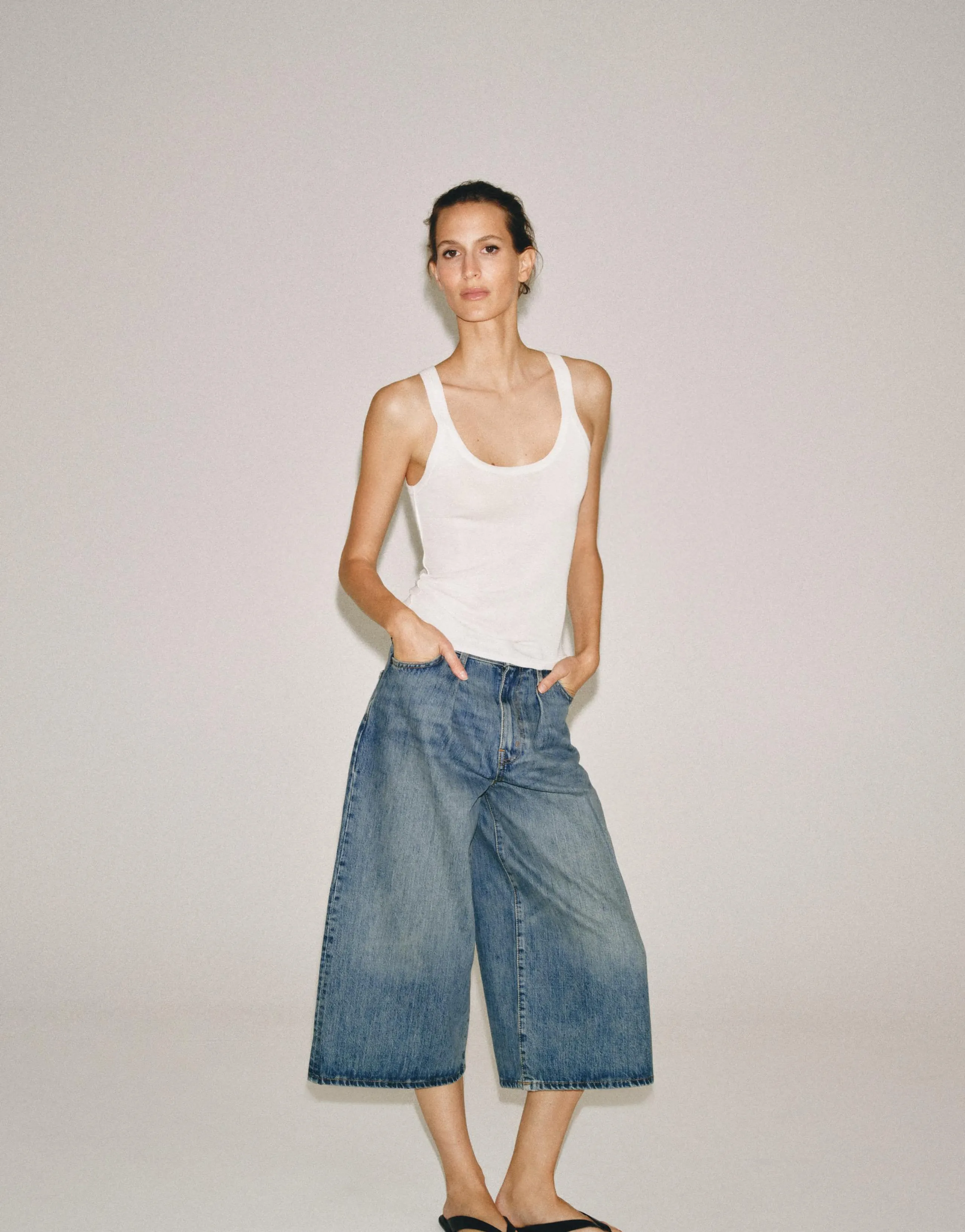 ZW COLLECTION MID-WAIST DENIM BERMUDA SHORTS