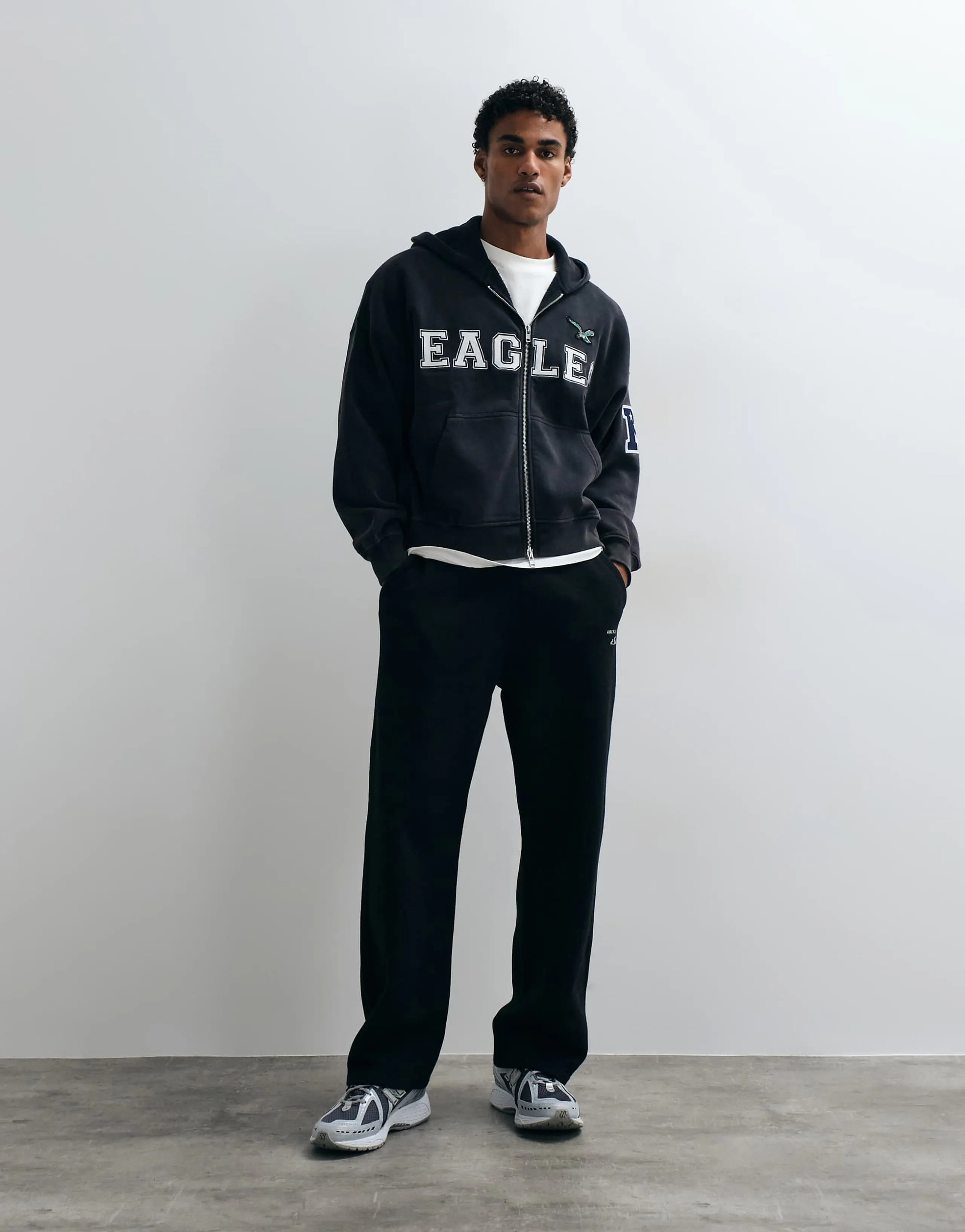 Abercrombie & Fitch logo open hem sweatpants in black