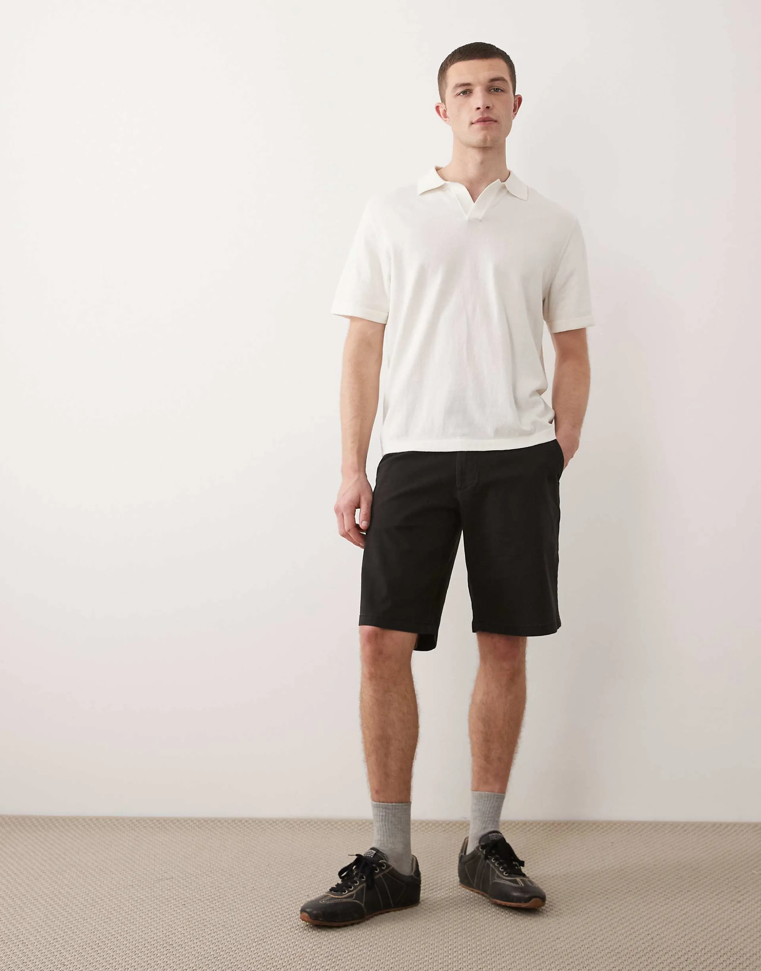 Jack & Jones chino shorts in black