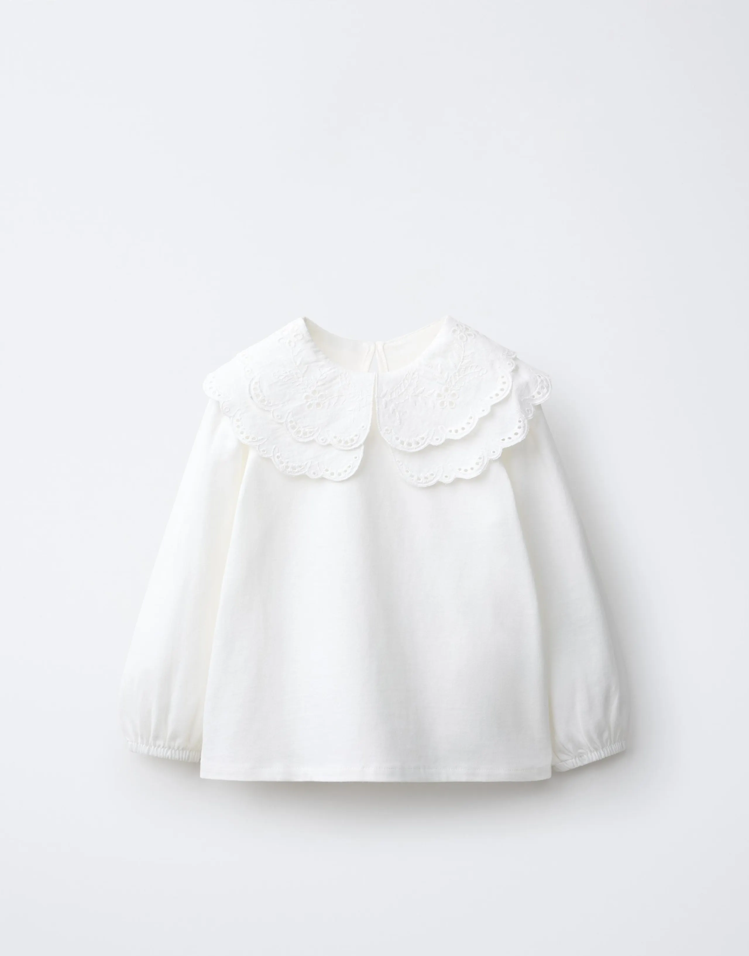 EMBROIDERED CONTRAST COLLAR T-SHIRT