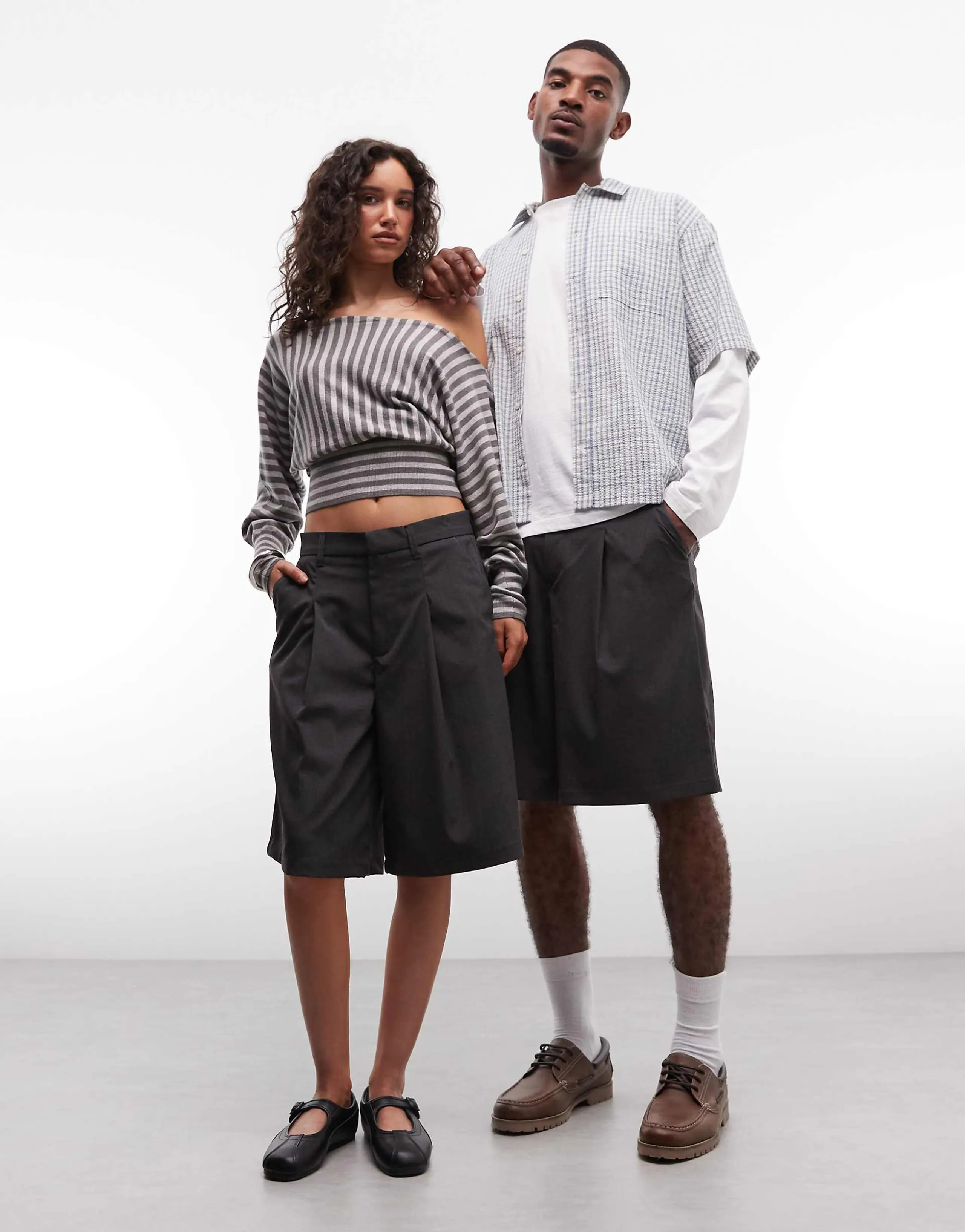 COLLUSION Unisex tailored jorts in charcoal