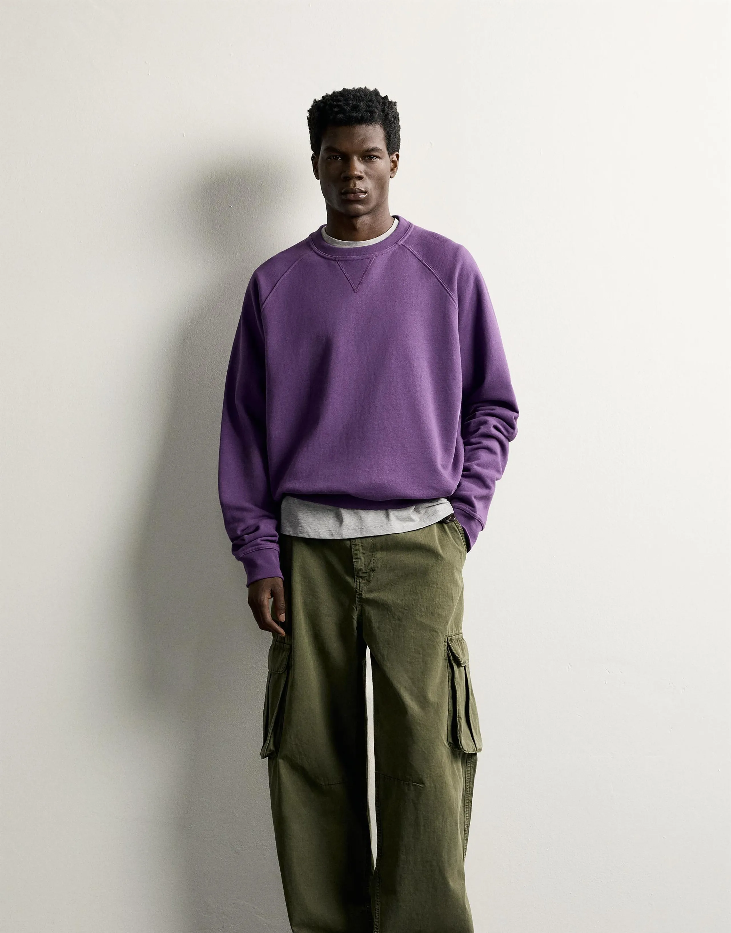 REGULAR FIT CREWNECK SWEATSHIRT