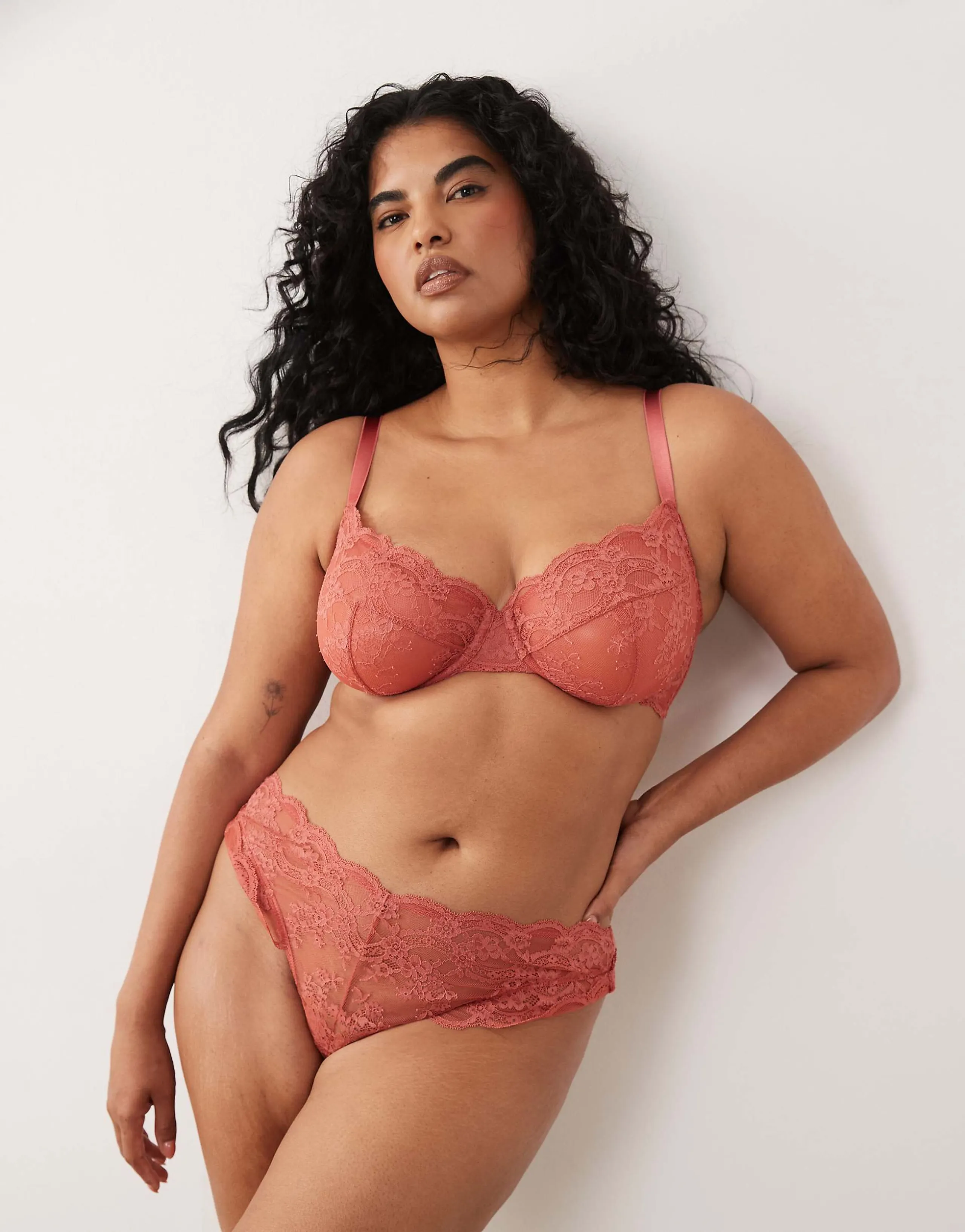 ASOS DESIGN Curve Lola lace thong in sienna