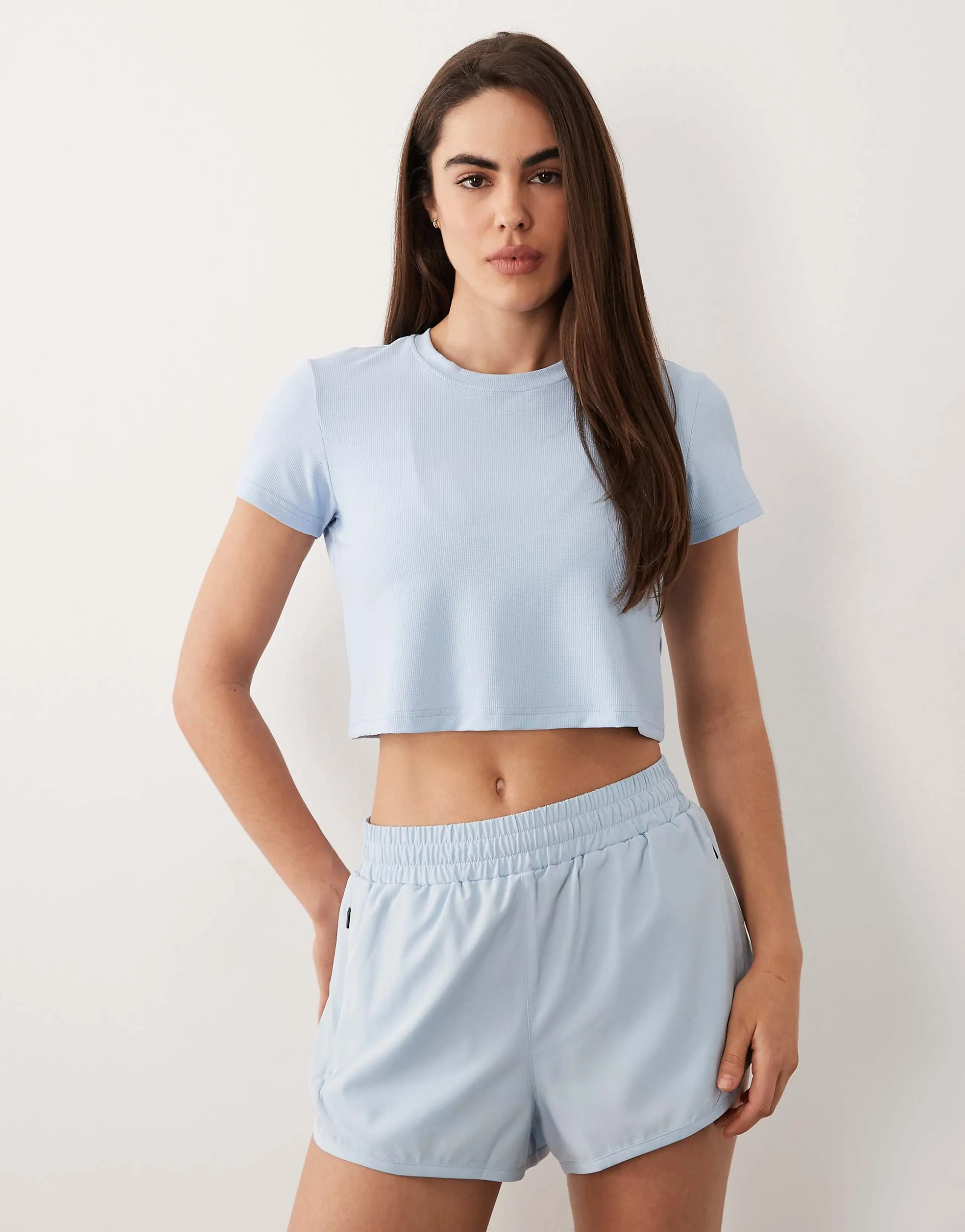 4505 engineered performance waffle knit cropped running t-shirt with quick dry finish in ice blue