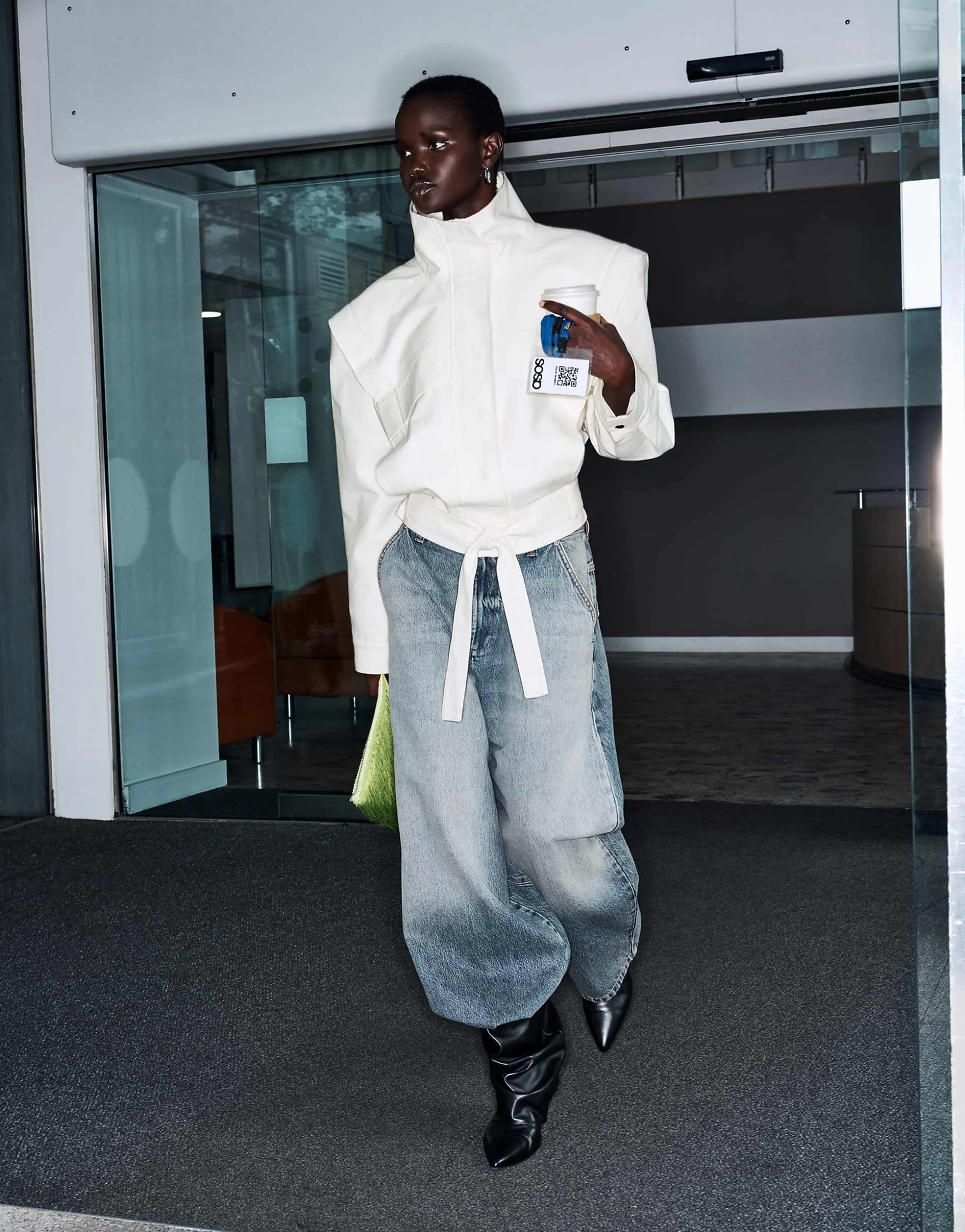 COLLUSION X006 XL balloon low rise jeans in stonewash