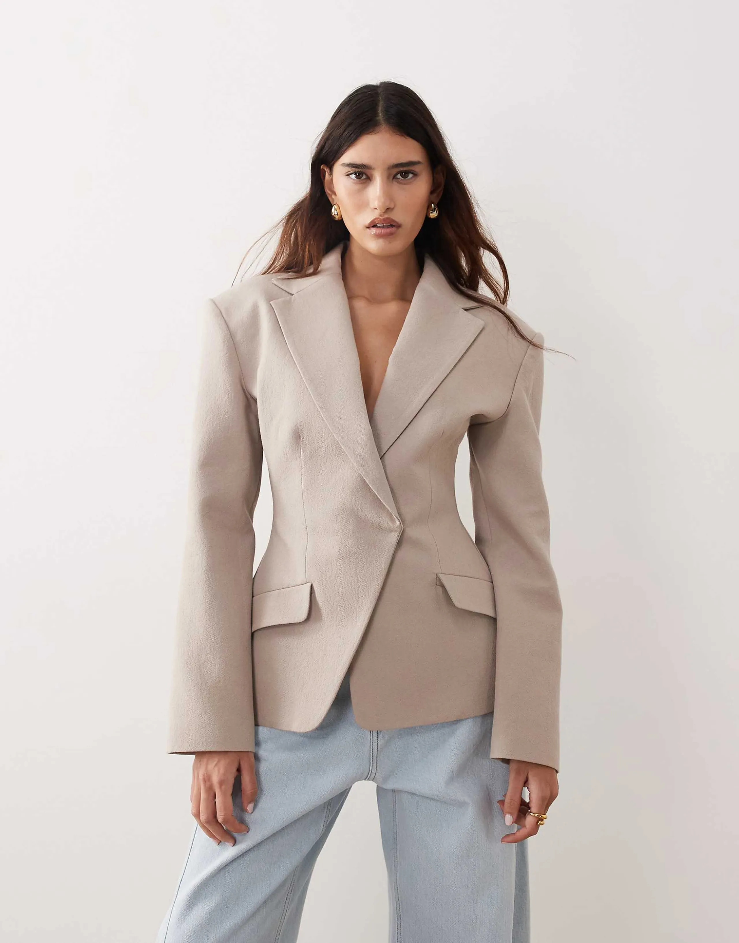 ARRANGE tailored cinched waist blazer in taupe