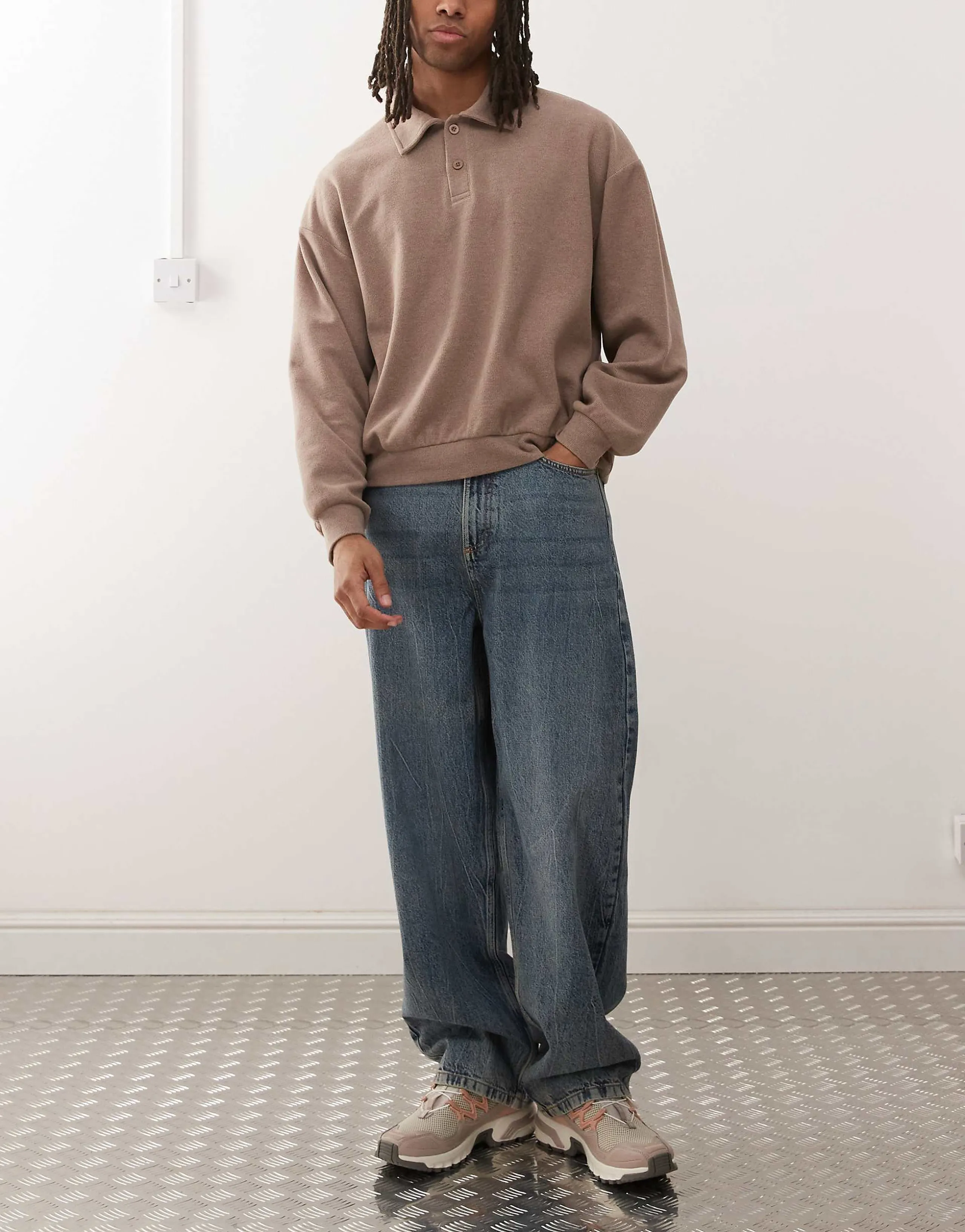 COLLUSION X001 antifit mid rise jeans in blue marble wash