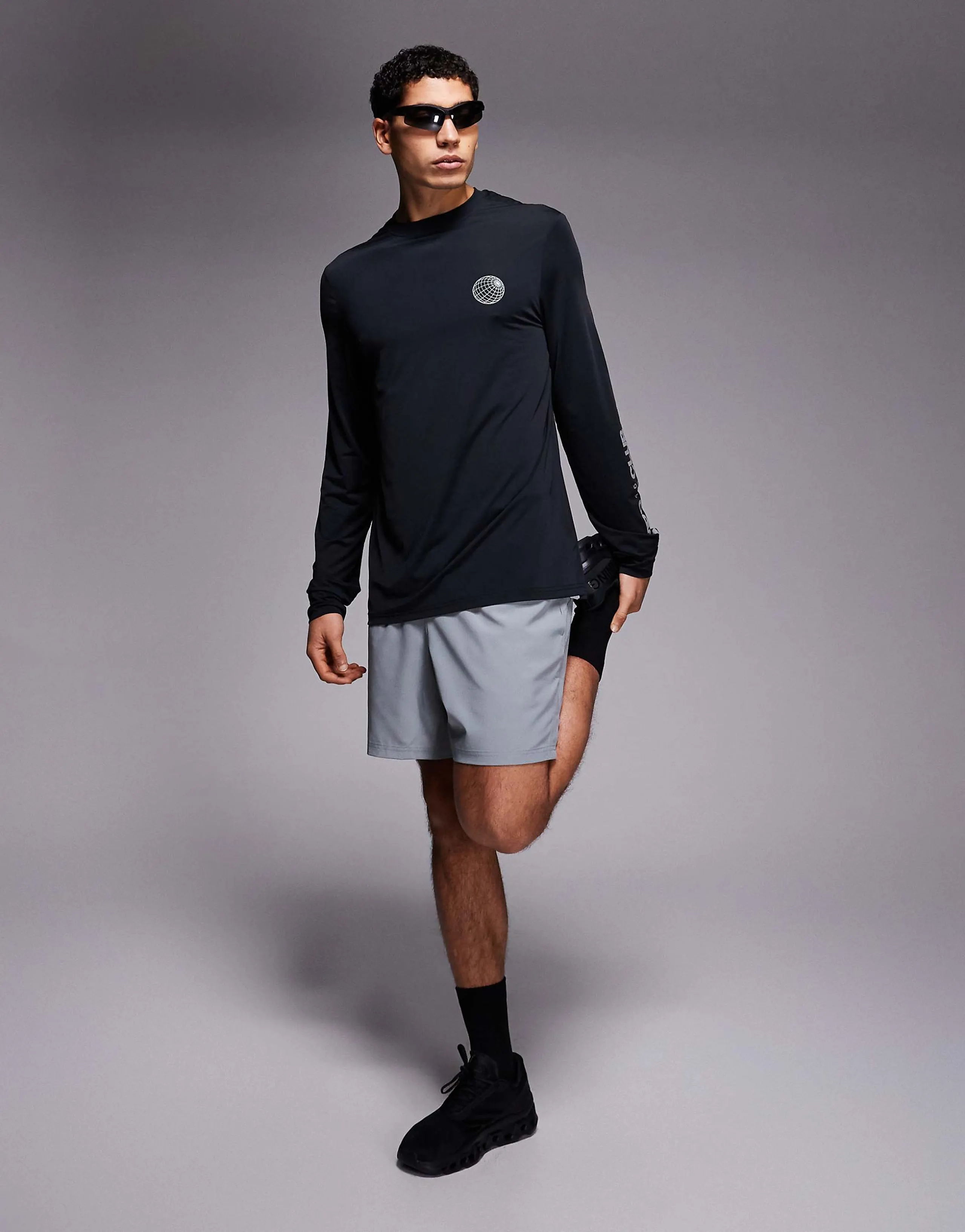 4505 5" running shorts with elastic waistband and phone pocket in cool gray