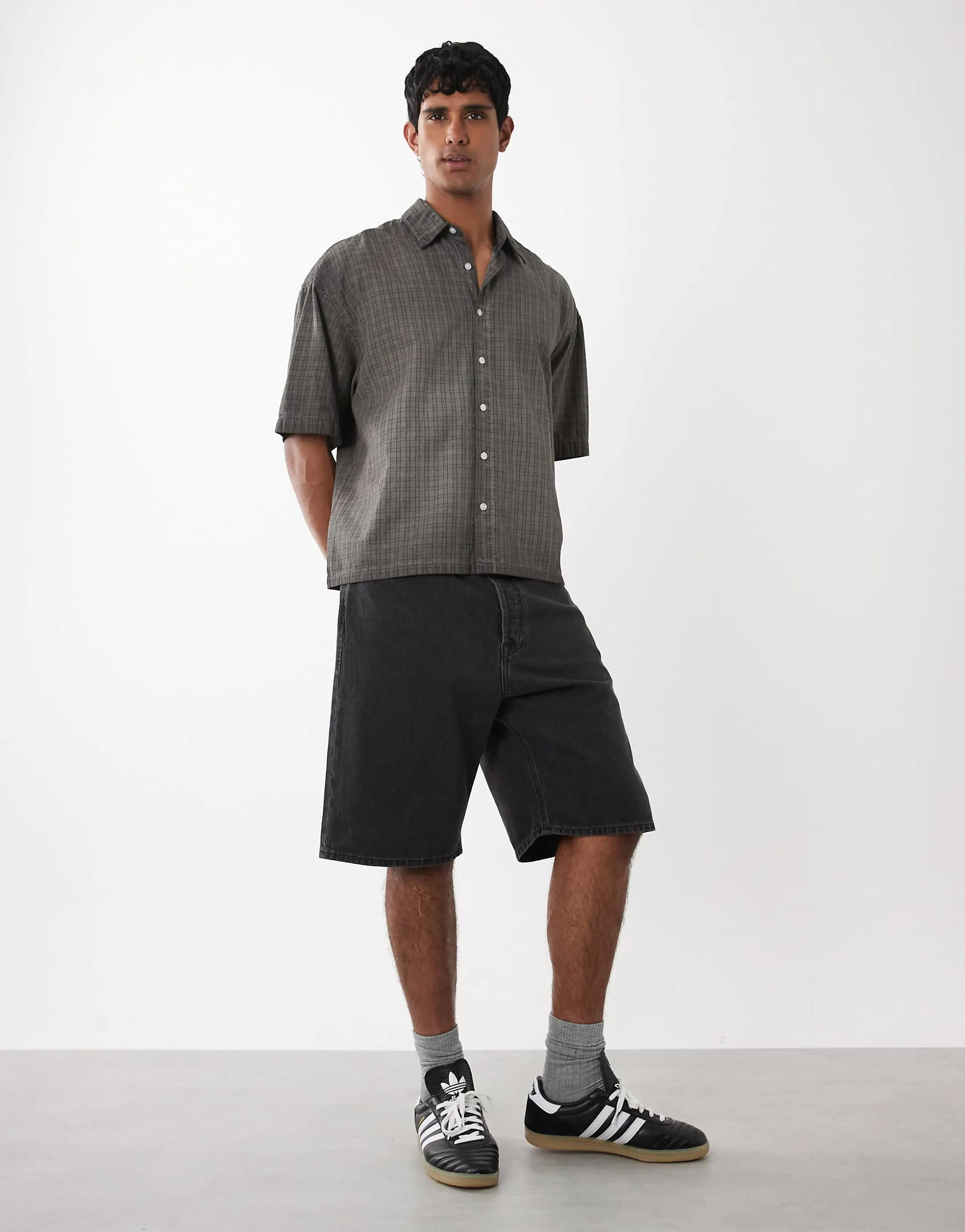 Jack & Jones Alex baggy denim shorts in black