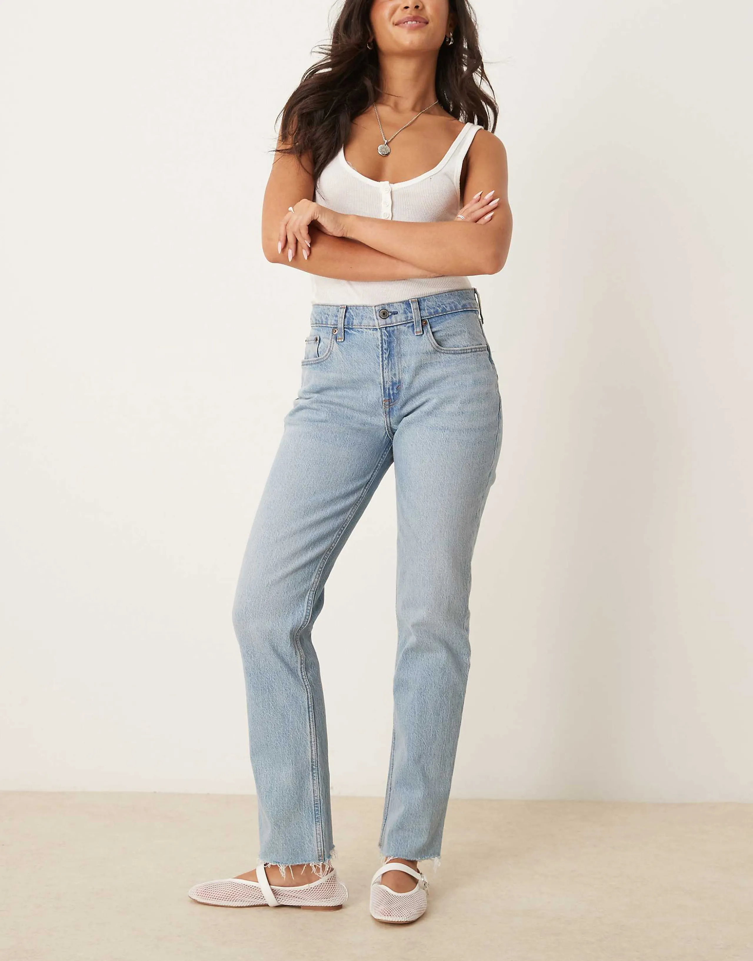 Abercrombie & Fitch Curve Love mid rise 90's straight jeans in light wash