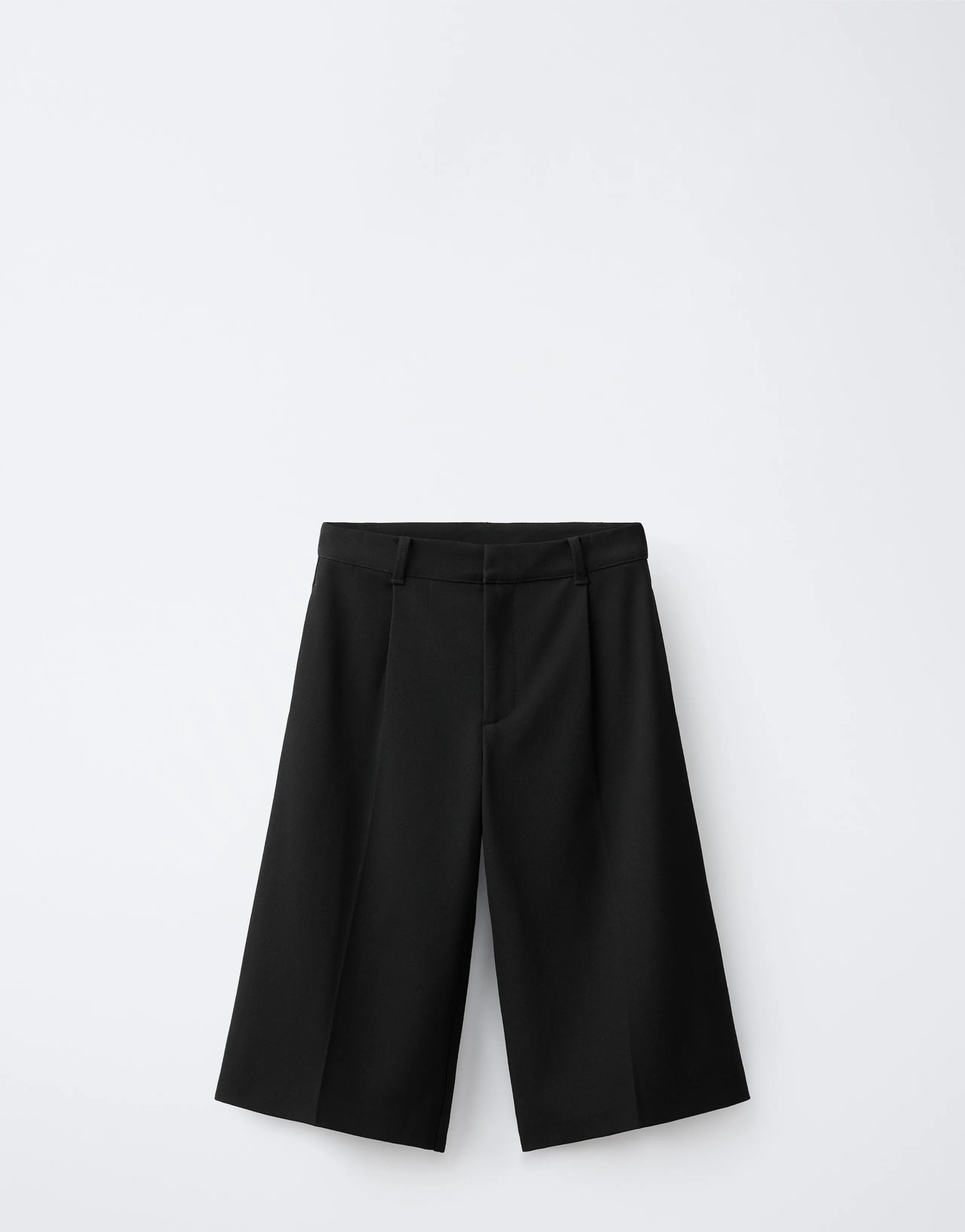 LONG PLEATED BERMUDA SHORTS