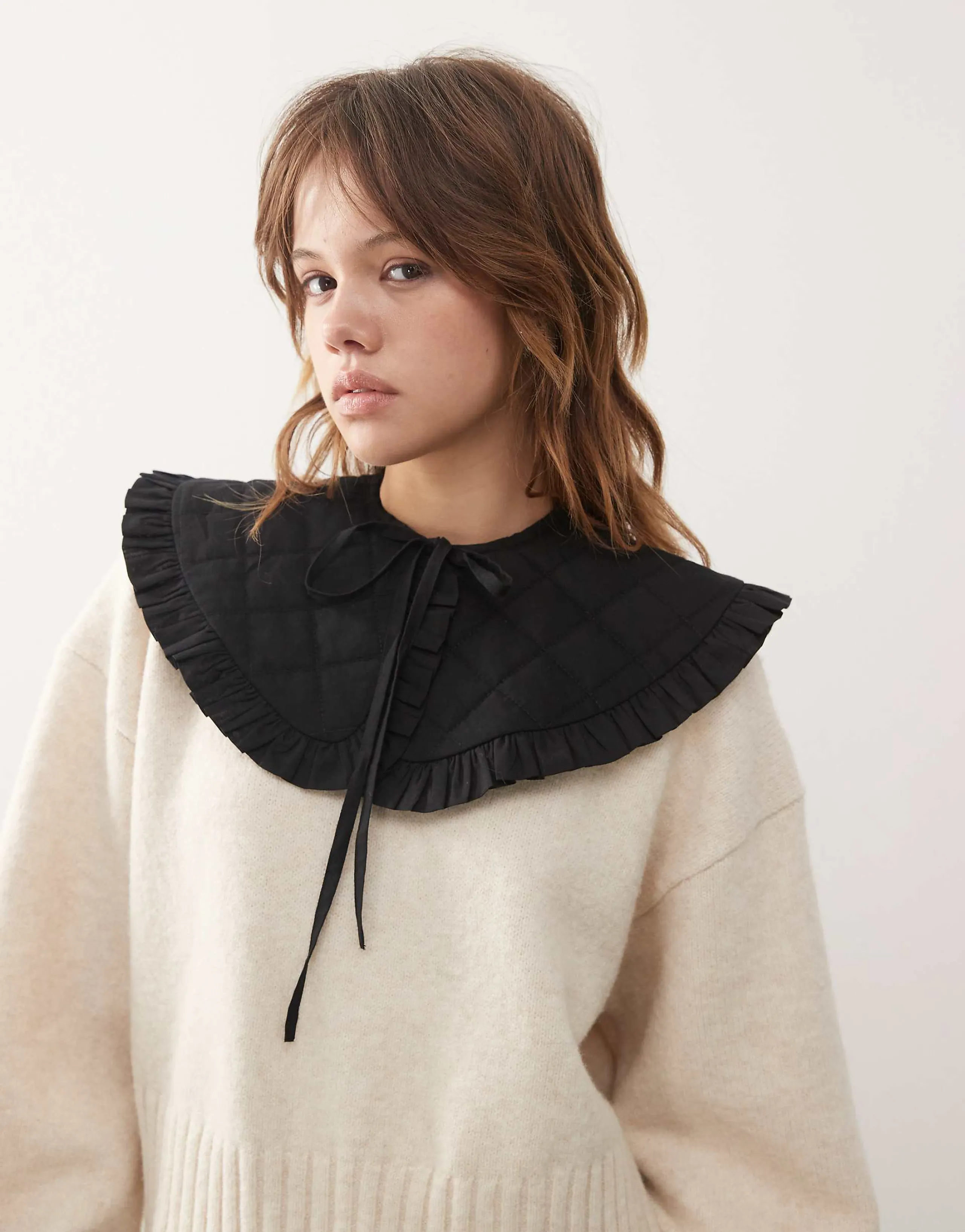 Reclaimed Vintage quilted collar in black
