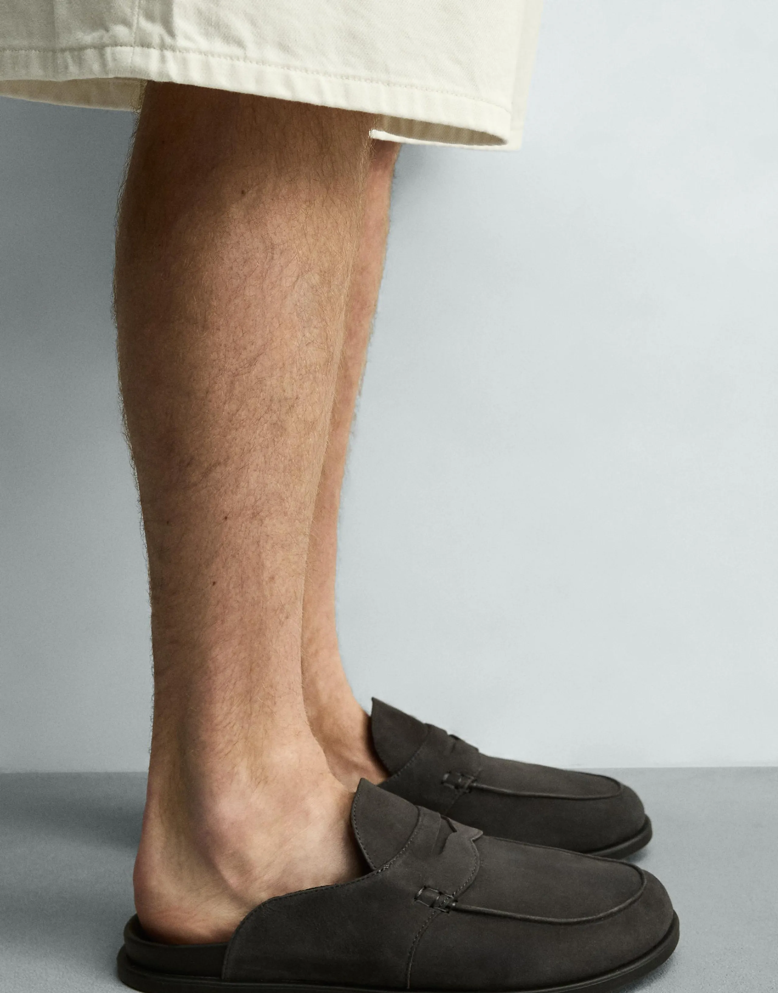 LEATHER LOAFER CLOGS