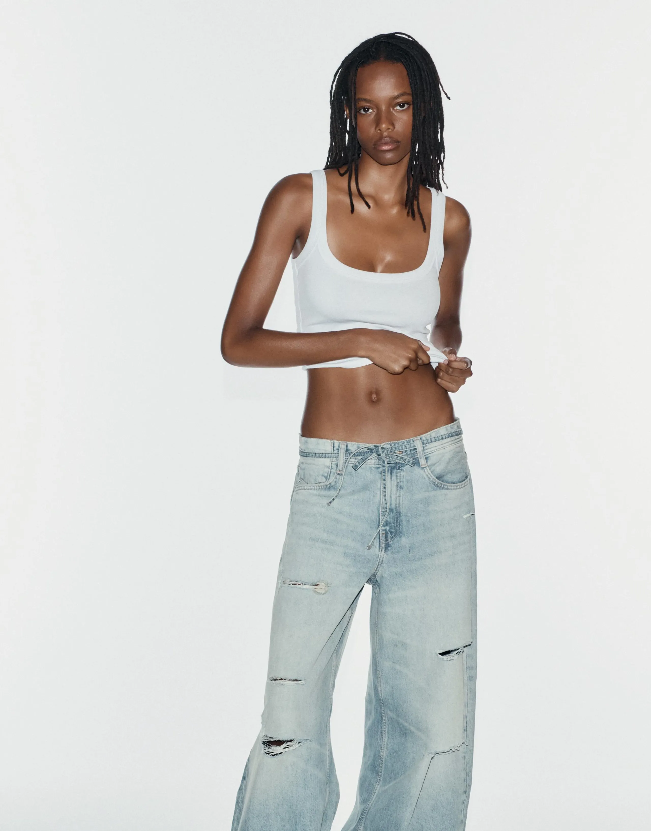 TRF MID-WAIST RIPPED BAGGY JEANS WITH BELT