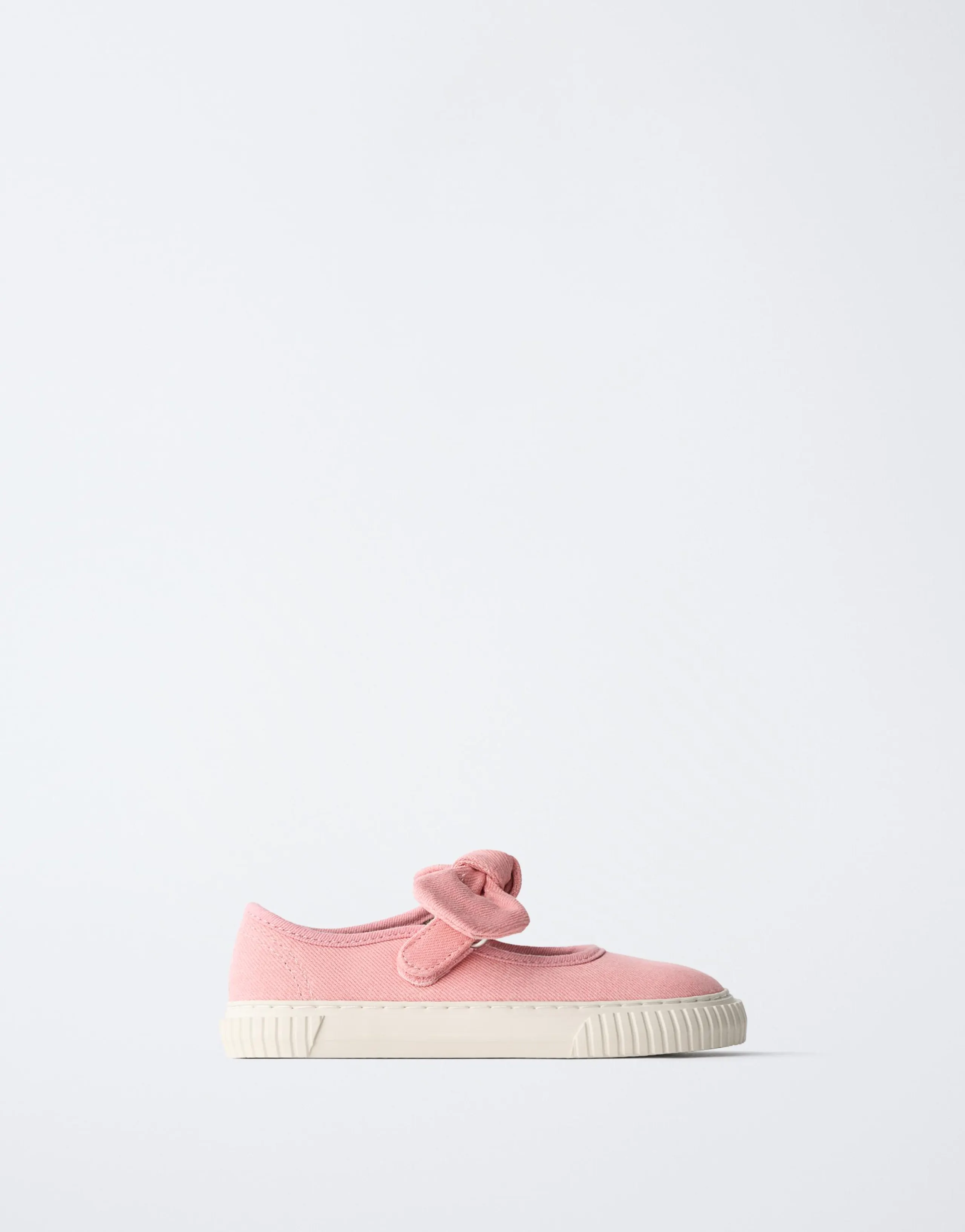 BAREFOOT SNEAKERS