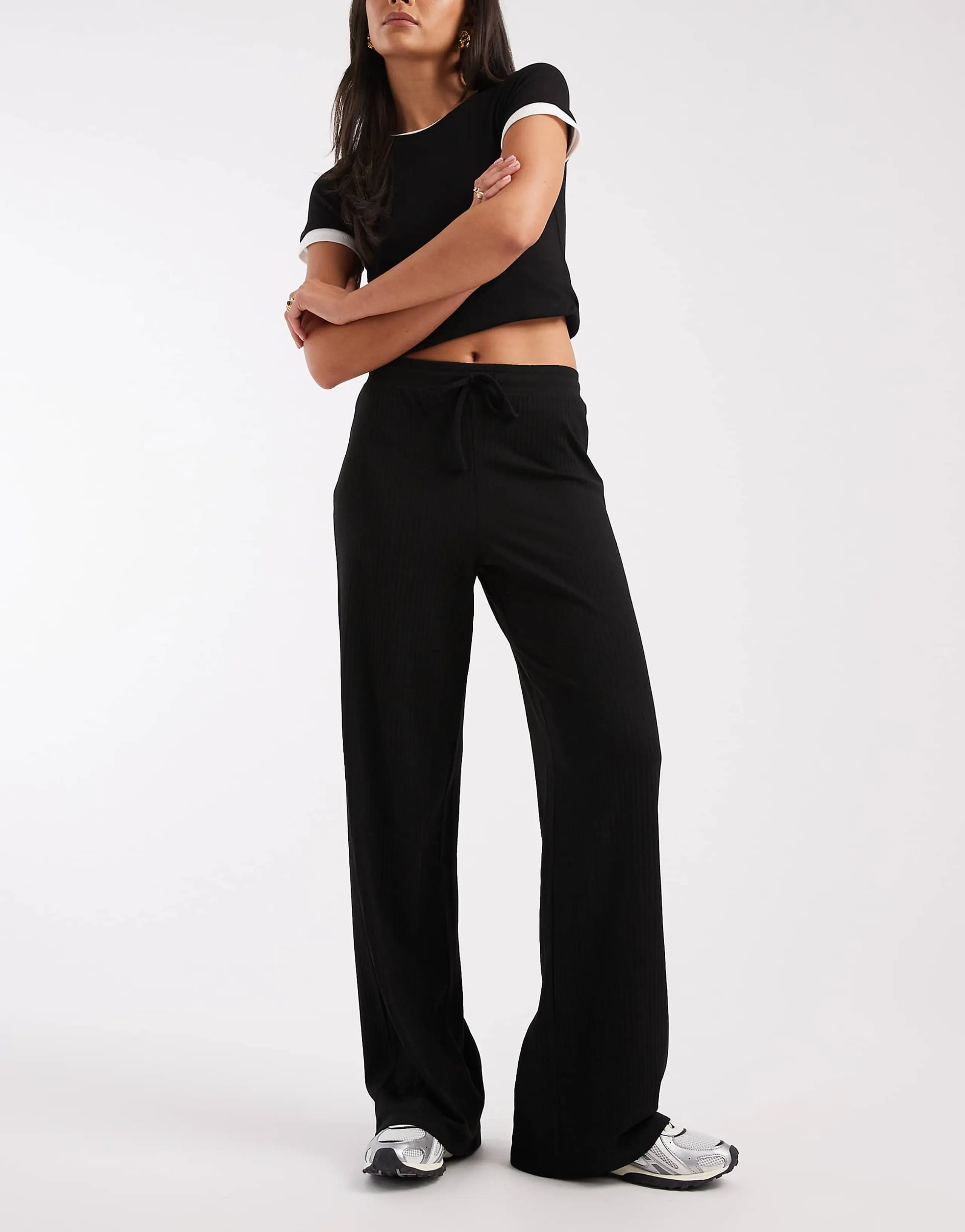 Pieces mid waist wide leg jersey pants in black