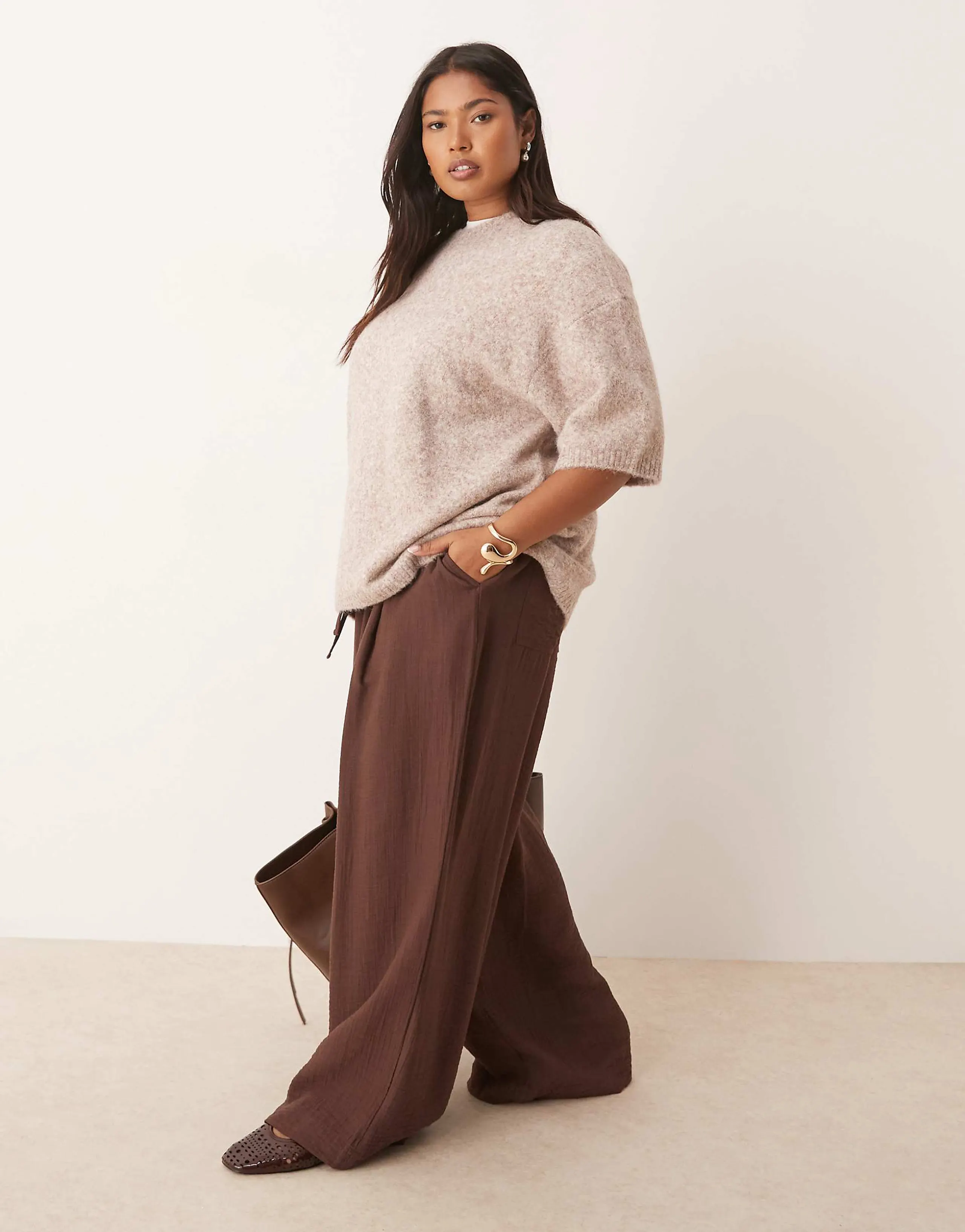 ASOS DESIGN Curve soft texture wide leg pants with contrast stitch in chocolate