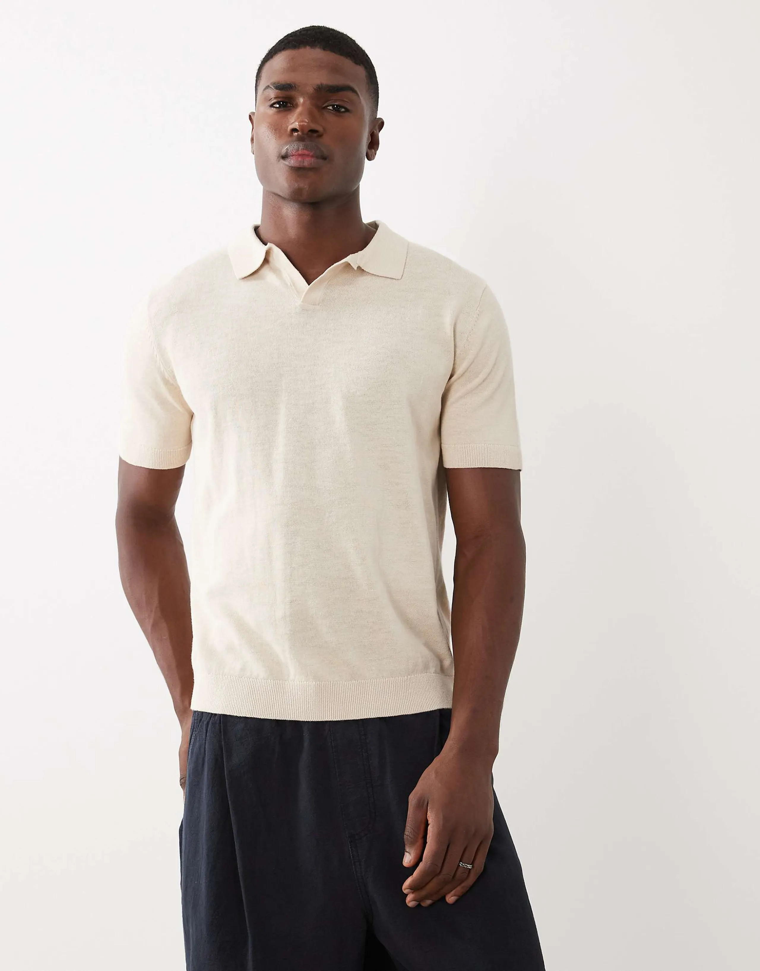 Selected split neck polo linen blend in cream