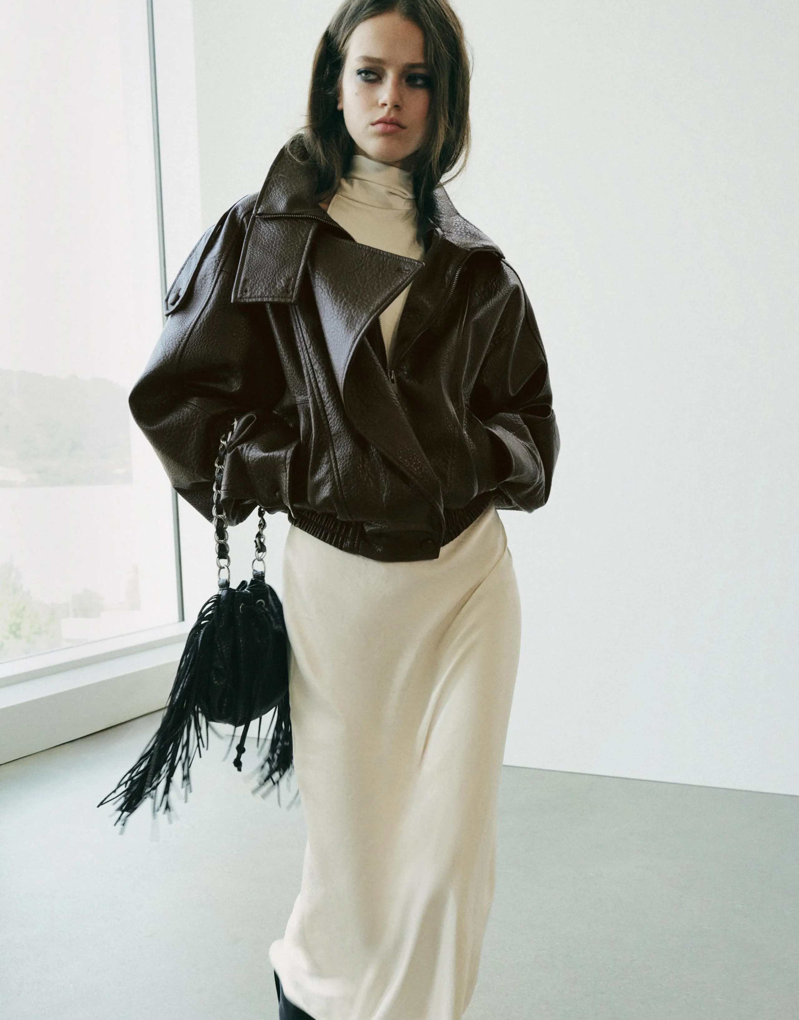 FRINGED SHOULDER BAG